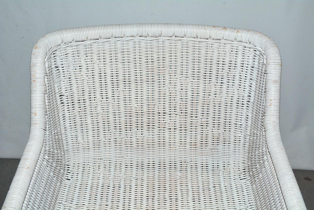20th Century Pair of MCM Wicker Seat Metal Base Armchairs For Sale