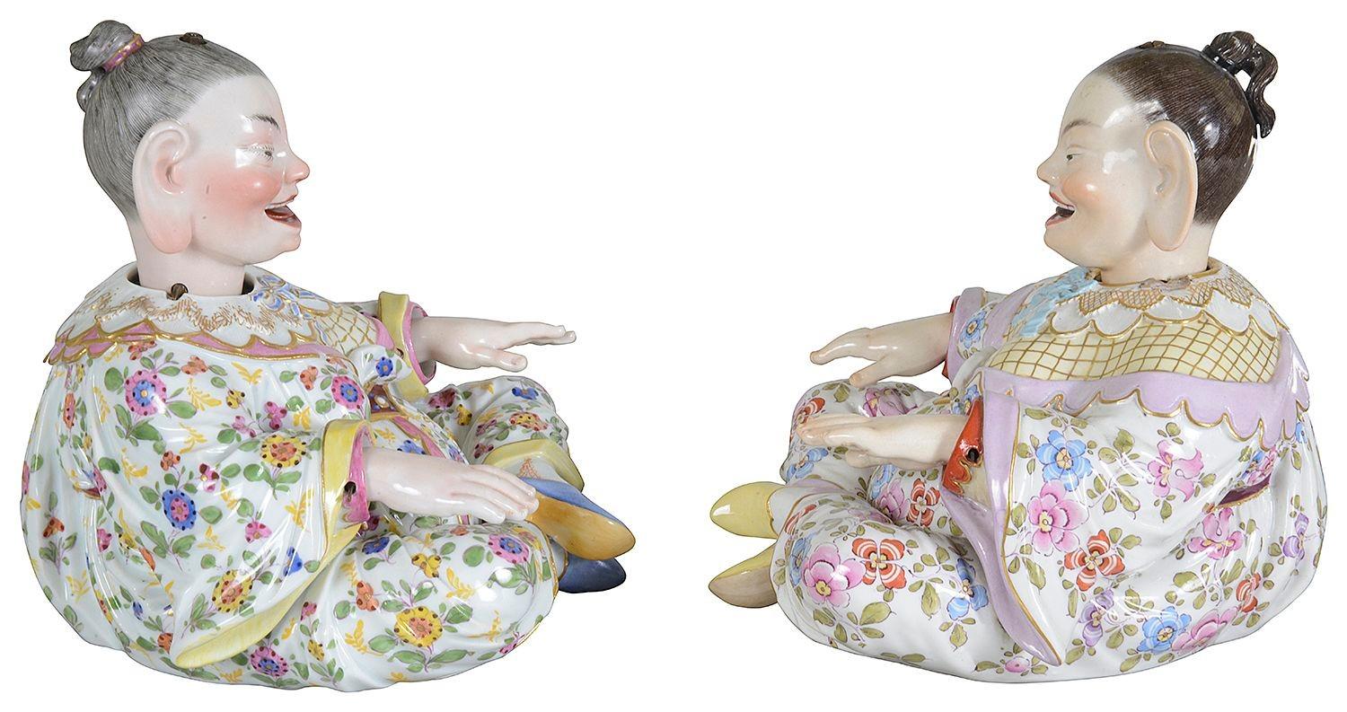 Dipinto a mano Coppia di pagode annuenti di Meissen, XIX secolo, altezza 17 cm in vendita