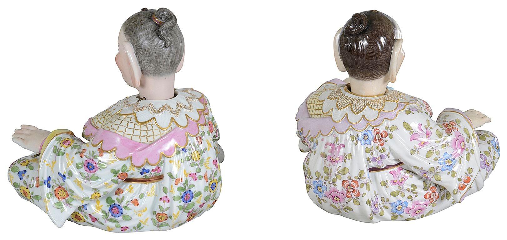 Porcellana Coppia di pagode annuenti di Meissen, XIX secolo, altezza 17 cm in vendita