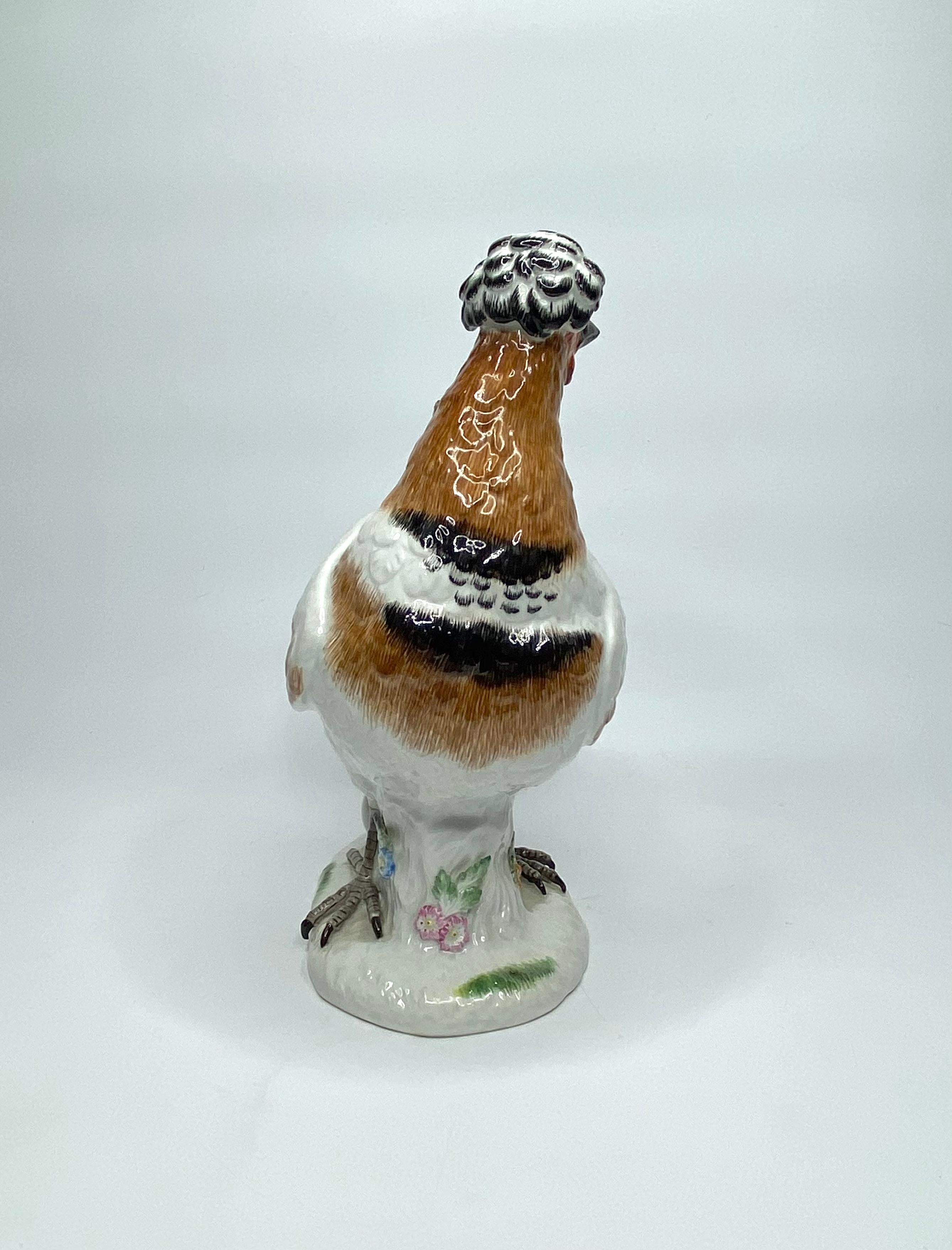 Pair Meissen porcelain covered and hen, c. 1920. For Sale 3