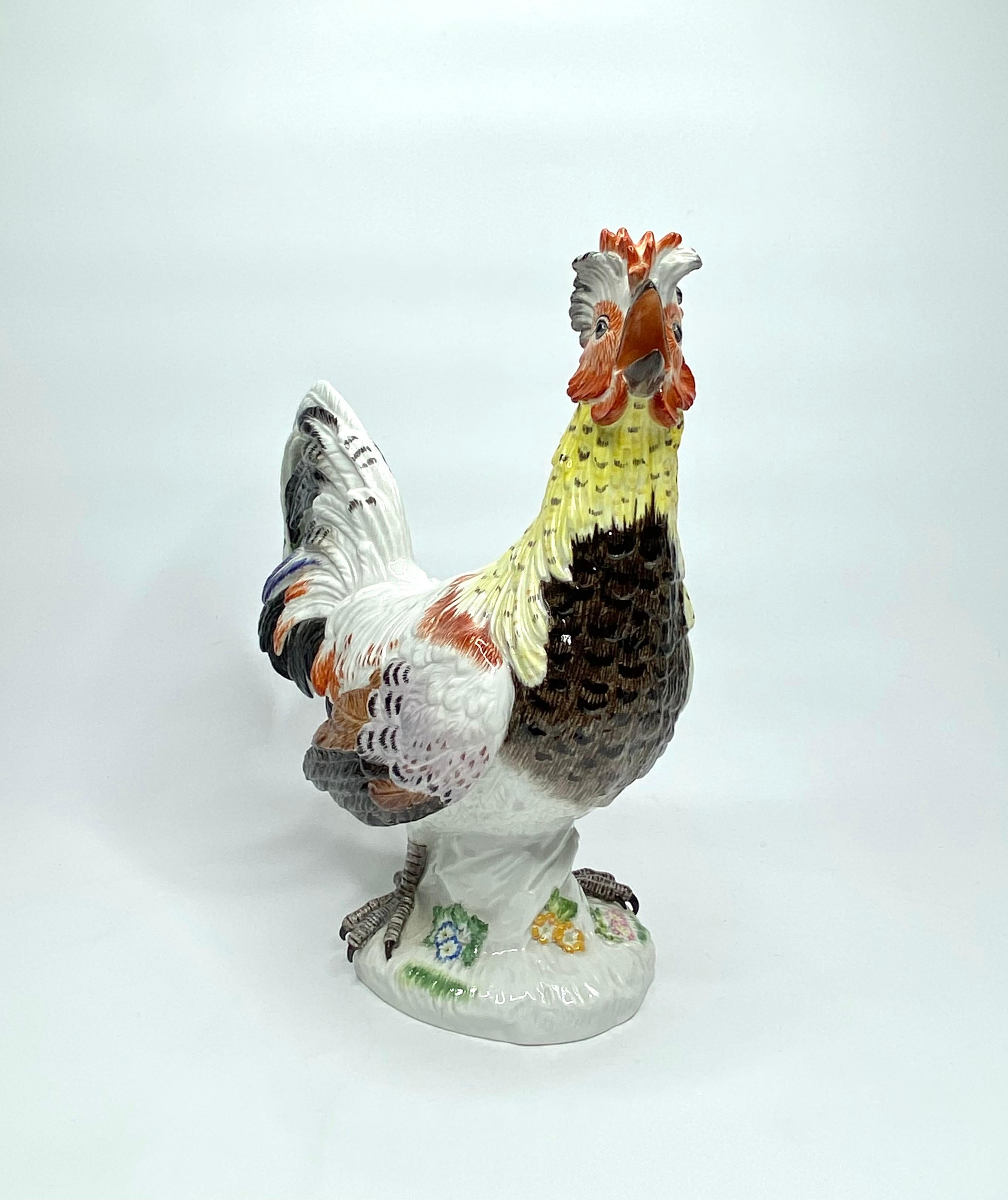 Pair Meissen porcelain covered and hen, c. 1920. For Sale 10