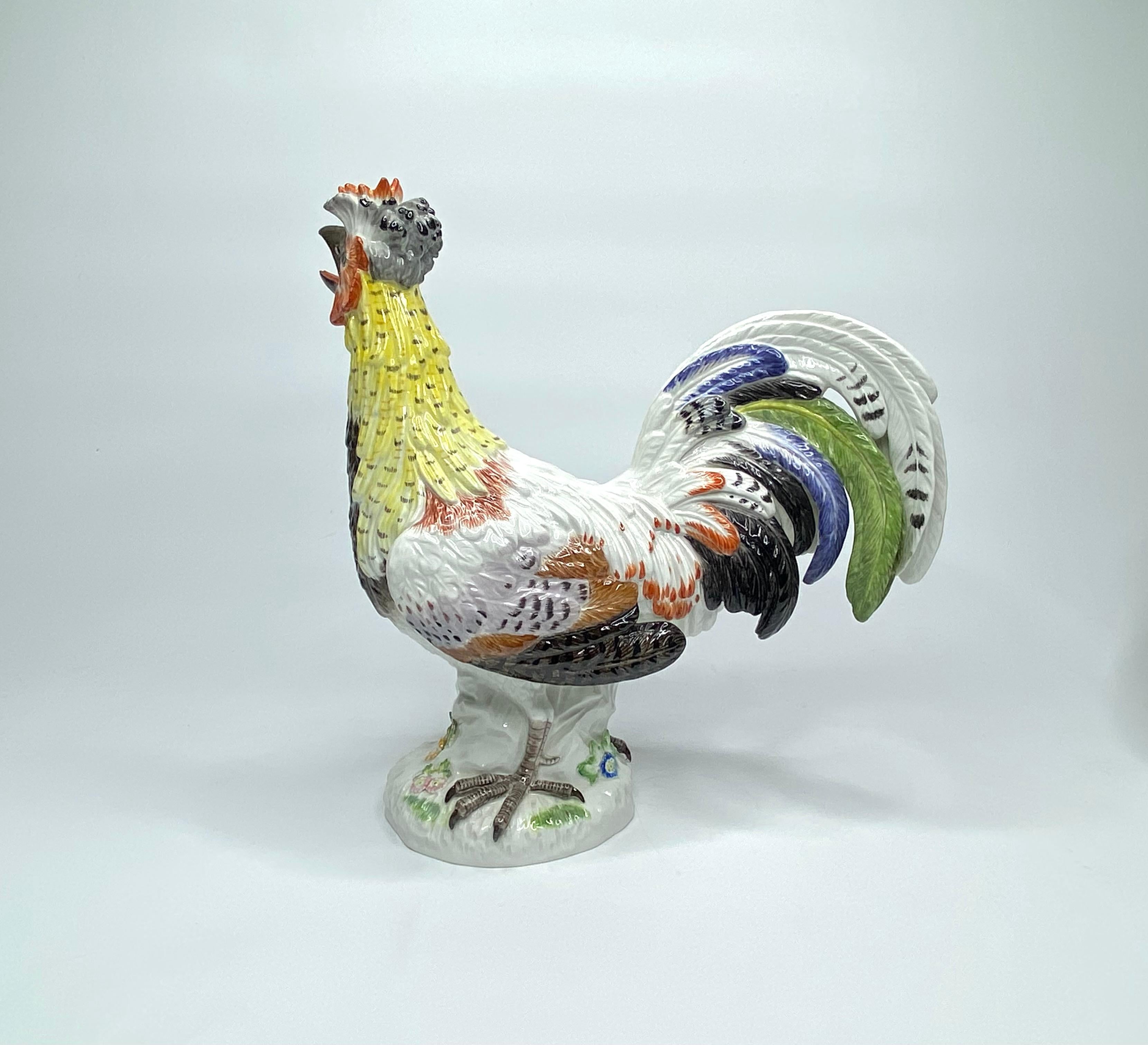 Pair Meissen porcelain covered and hen, c. 1920. For Sale 11