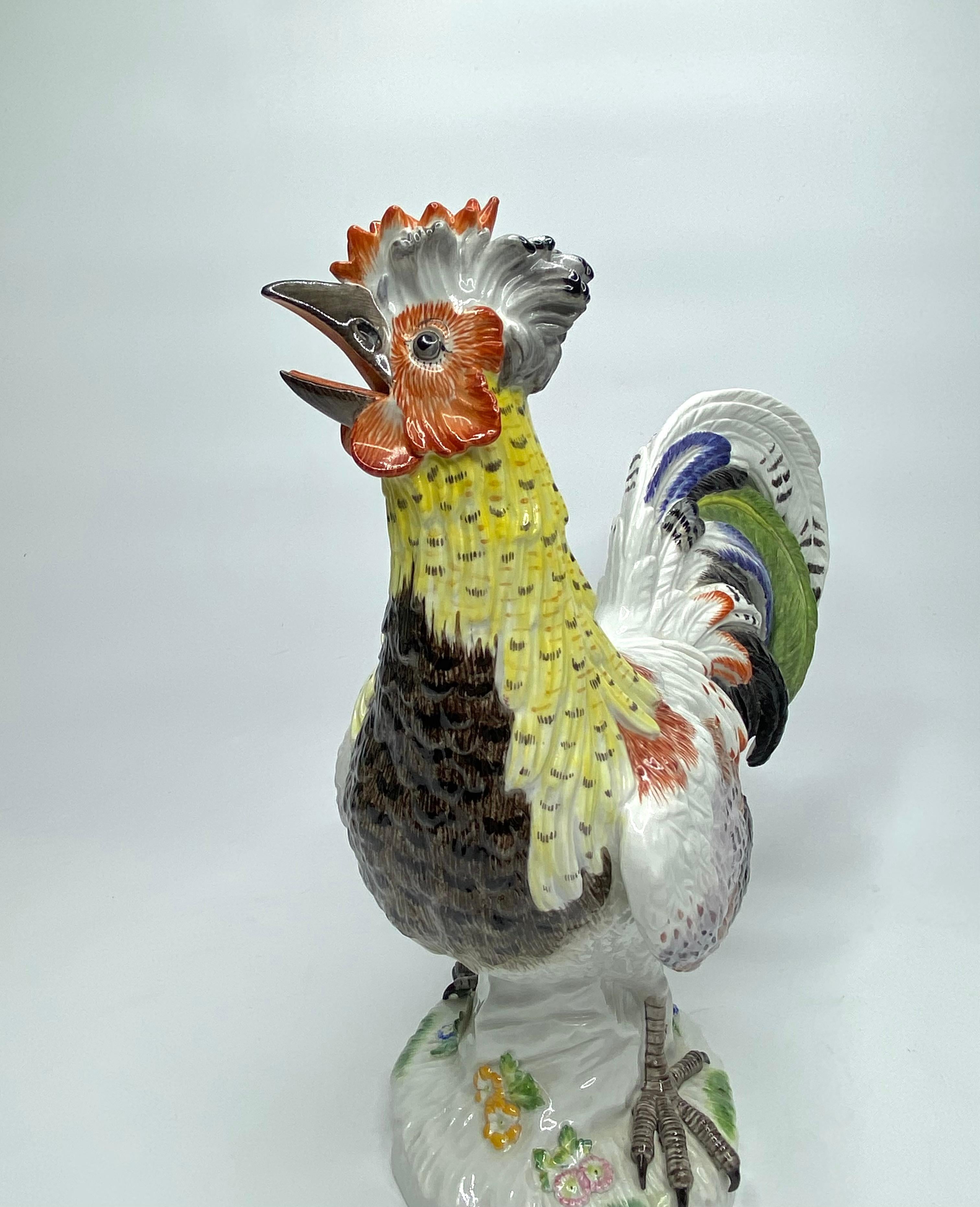 Georgian Pair Meissen porcelain covered and hen, c. 1920. For Sale