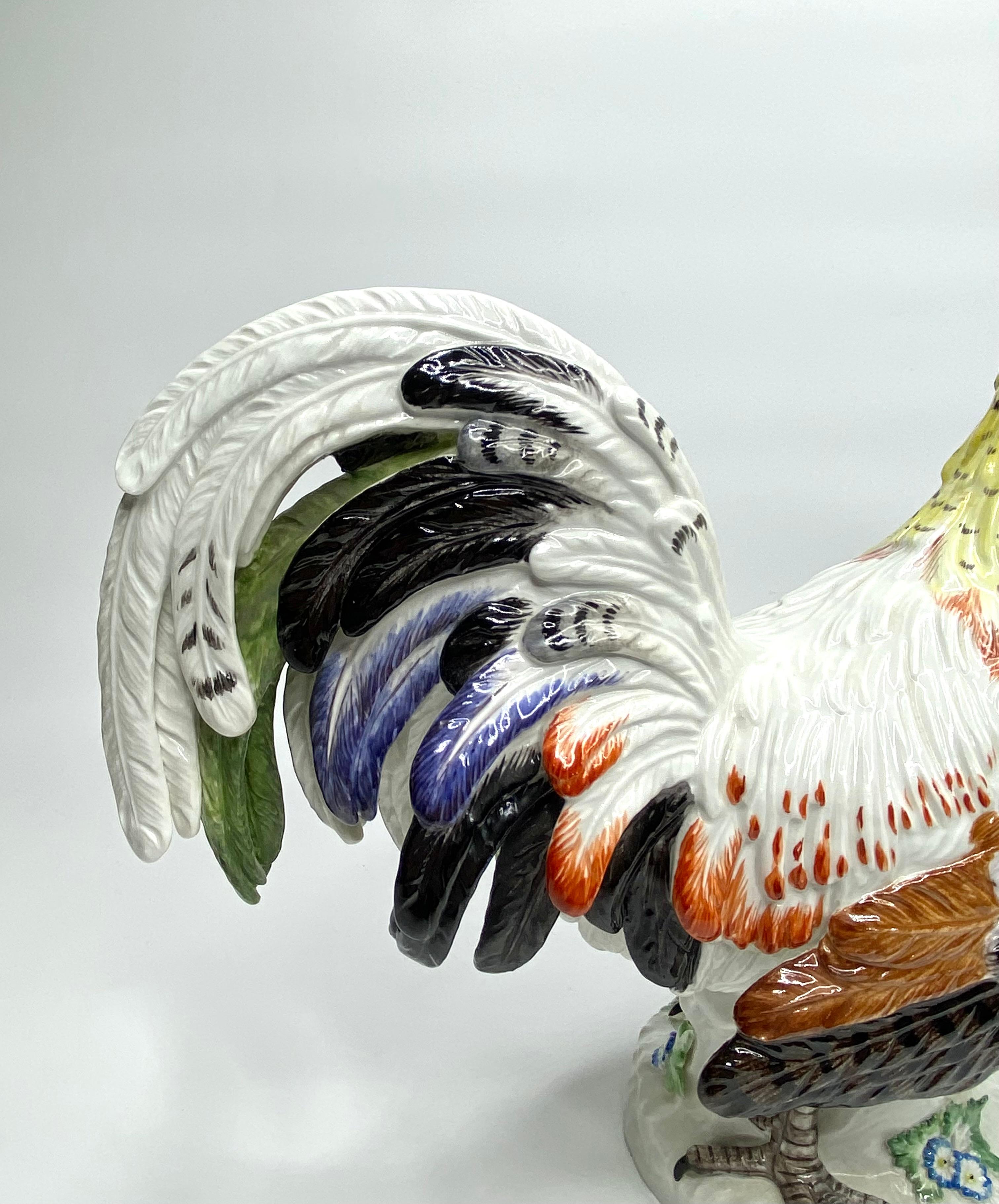 Fired Pair Meissen porcelain covered and hen, c. 1920. For Sale