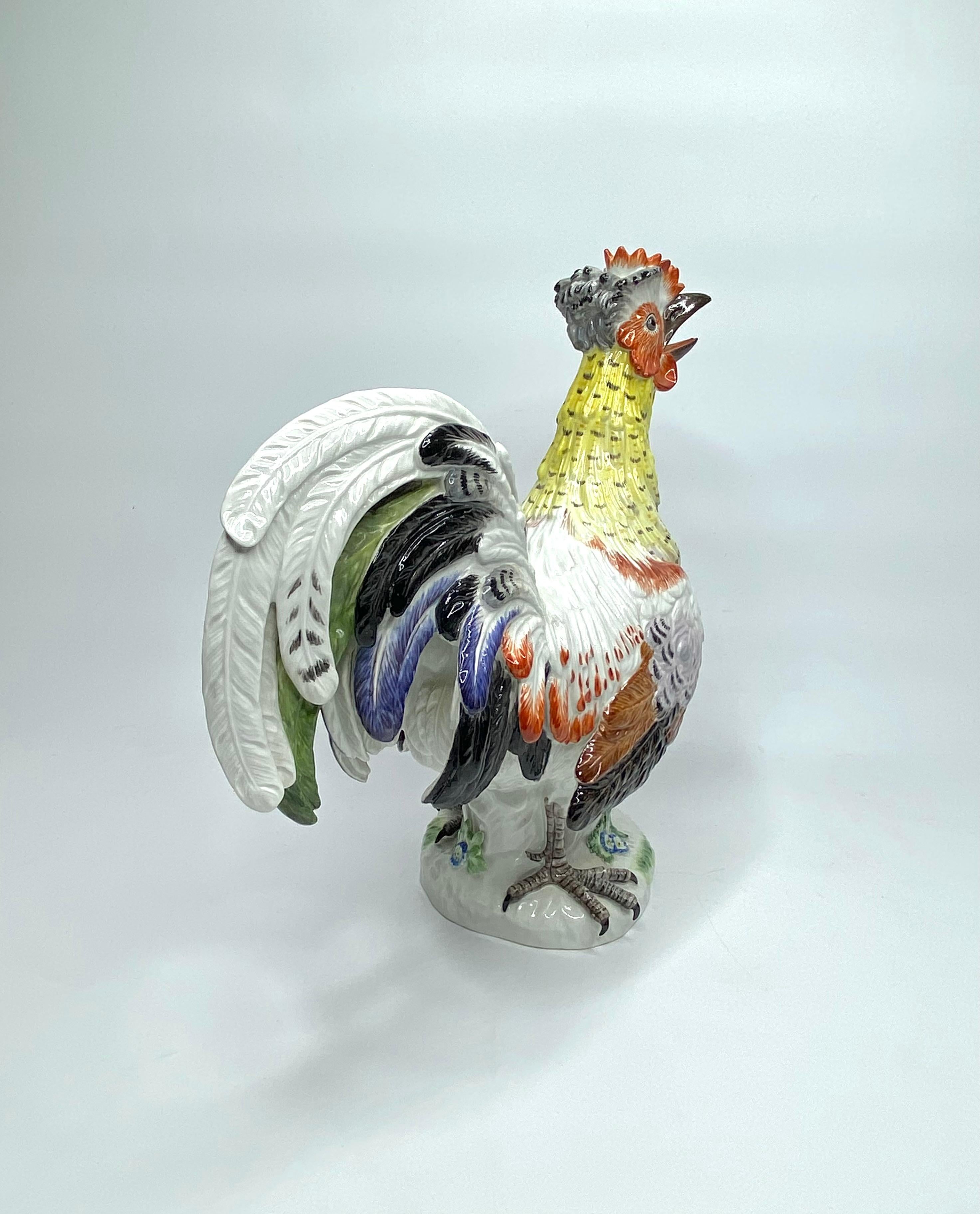 Early 20th Century Pair Meissen porcelain covered and hen, c. 1920. For Sale