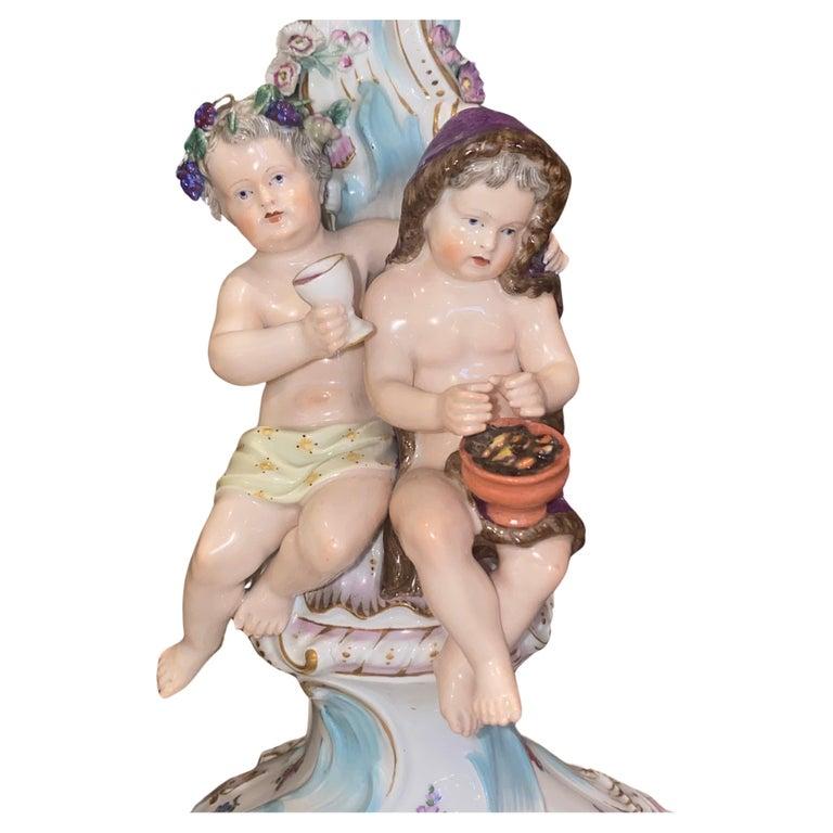 Paire de candélabres figuratifs en porcelaine de Meissen Circa 19e siècle  en vente 5
