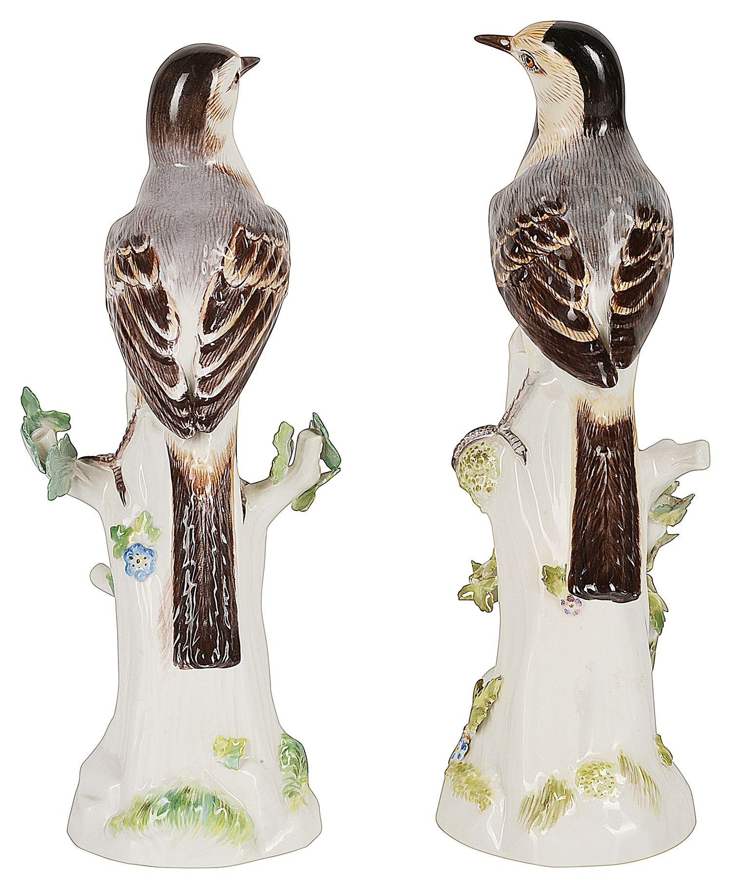 Hand-Painted Pair Meissen Porcelain Wag Tails, Perched on a Tree Stump, circa 1900 For Sale