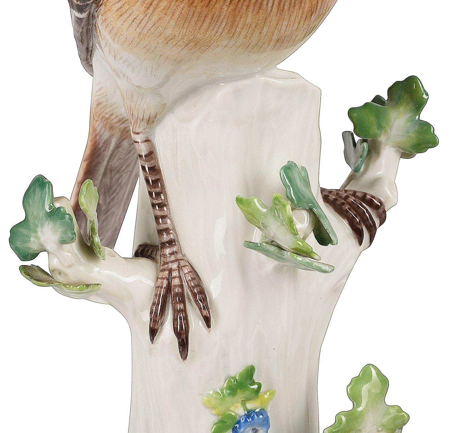 Pair Meissen Porcelain Wag Tails, Perched on a Tree Stump, circa 1900 For Sale 2