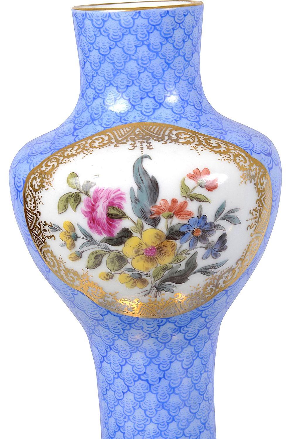 Pareja de jarrones de calabaza de porcelana estilo Meissen, hacia 1890 en venta 2