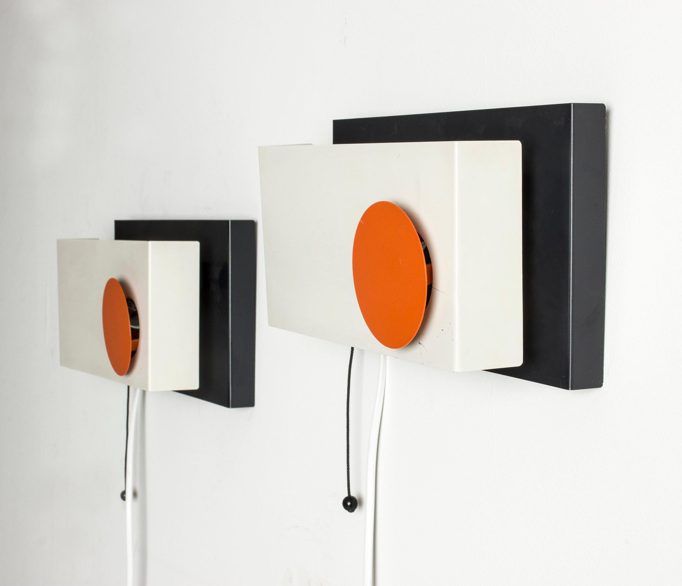 Scandinavian Modern Pair of Metal Wall Lamps by Svend Aage Holm Sørensen For Sale