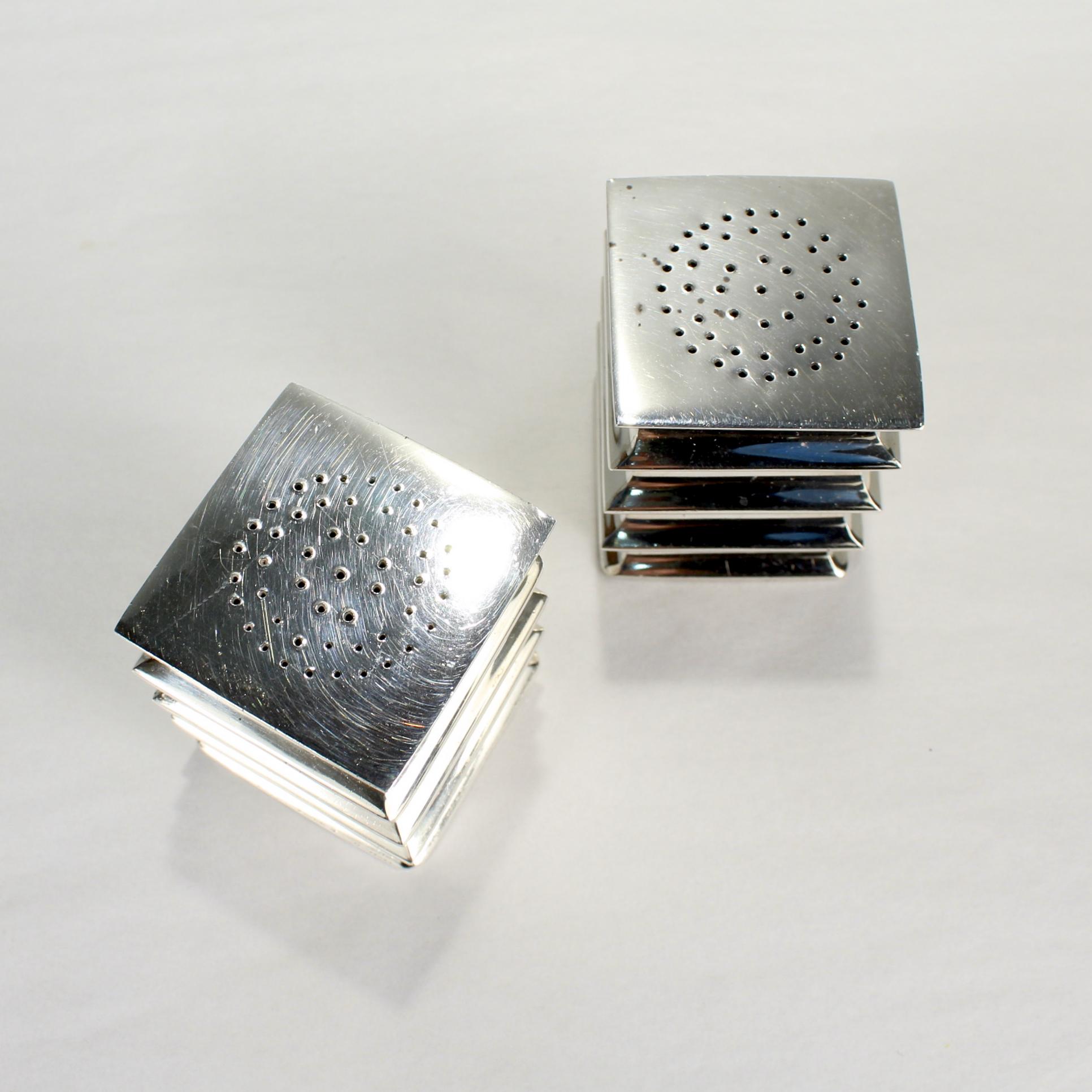 Pair Mexican Modernist Antonio Pineda Sterling Silver Salt & Pepper Shakers 4