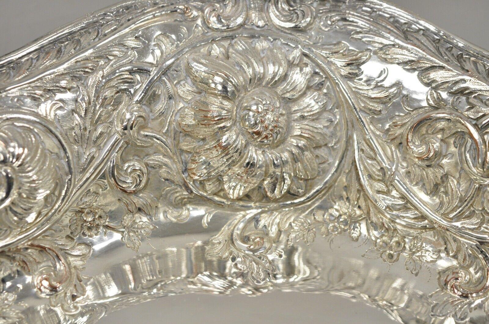 Pair M&H English Victorian Art Nouveau Silver Plate Floral Repousse Fruit Bowls For Sale 1
