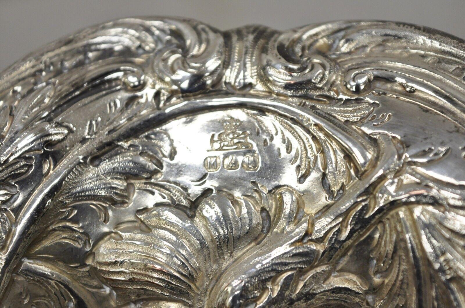 Pair M&H English Victorian Art Nouveau Silver Plate Floral Repousse Fruit Bowls For Sale 5