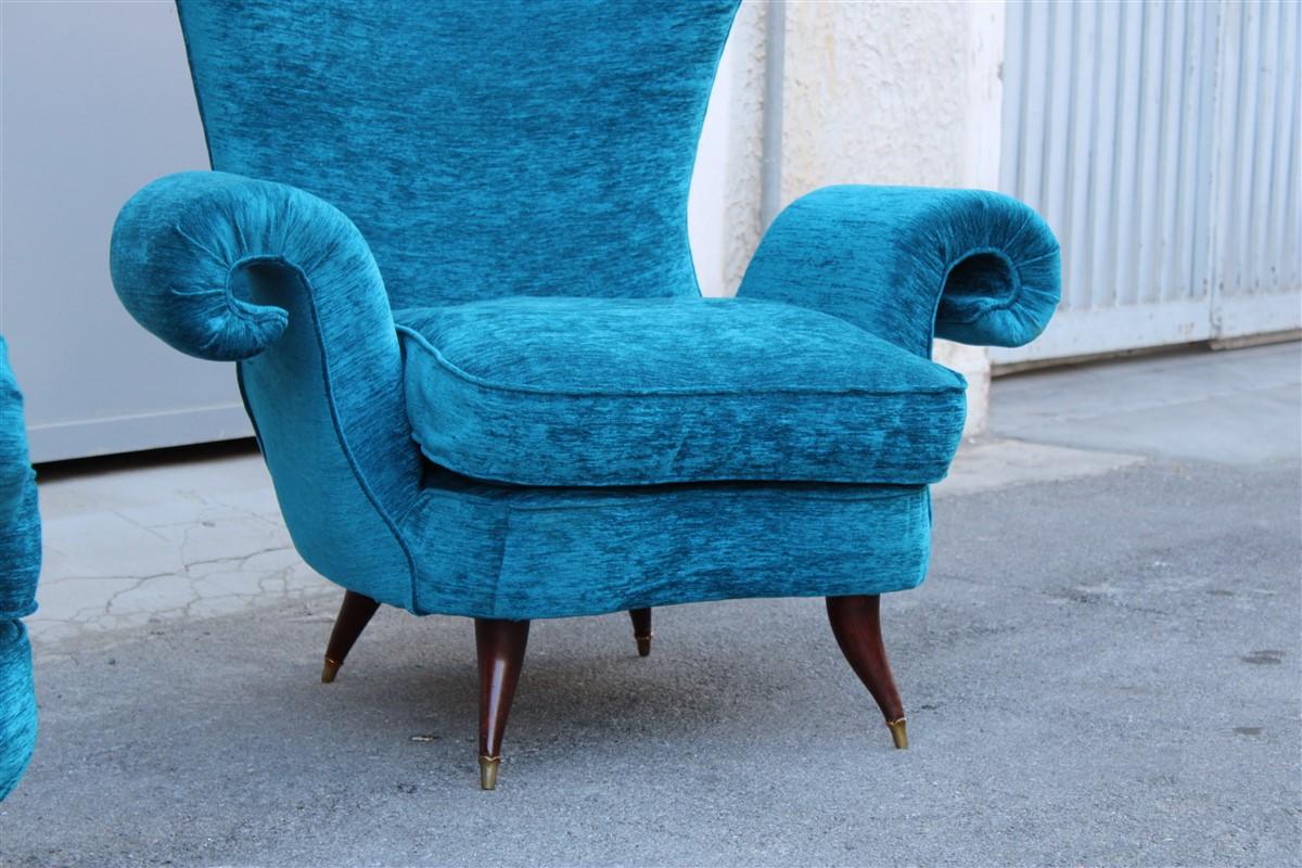 Pair Mid-Century Italian Armchairs Blue Velvet Melchiorre Bega Feet Wood Brass In Good Condition In Palermo, Sicily