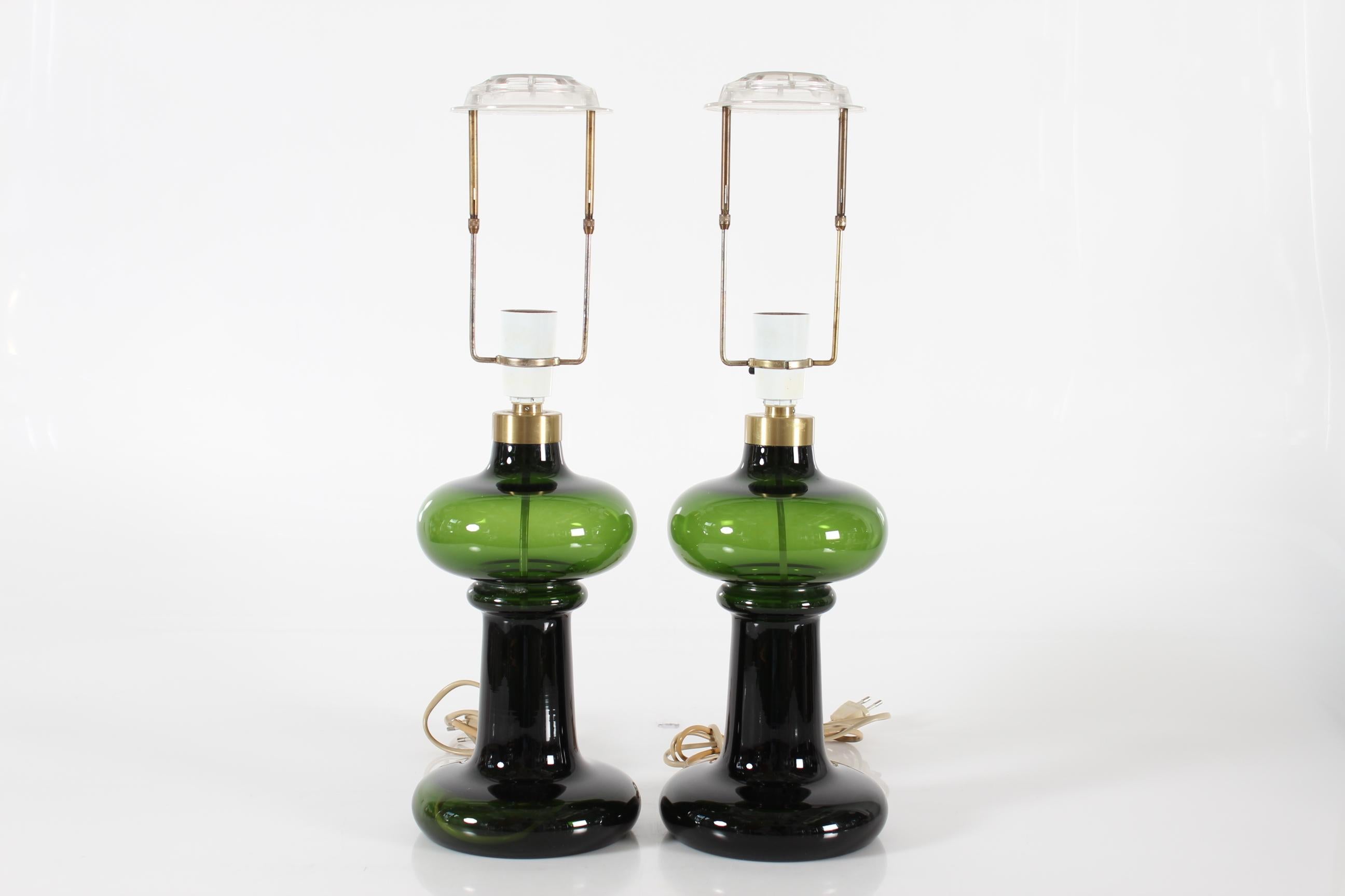 Tissu Paire de lampes GRANNY de Michael Bang Holmegaard en verre vert soufflé à la main 1970 en vente