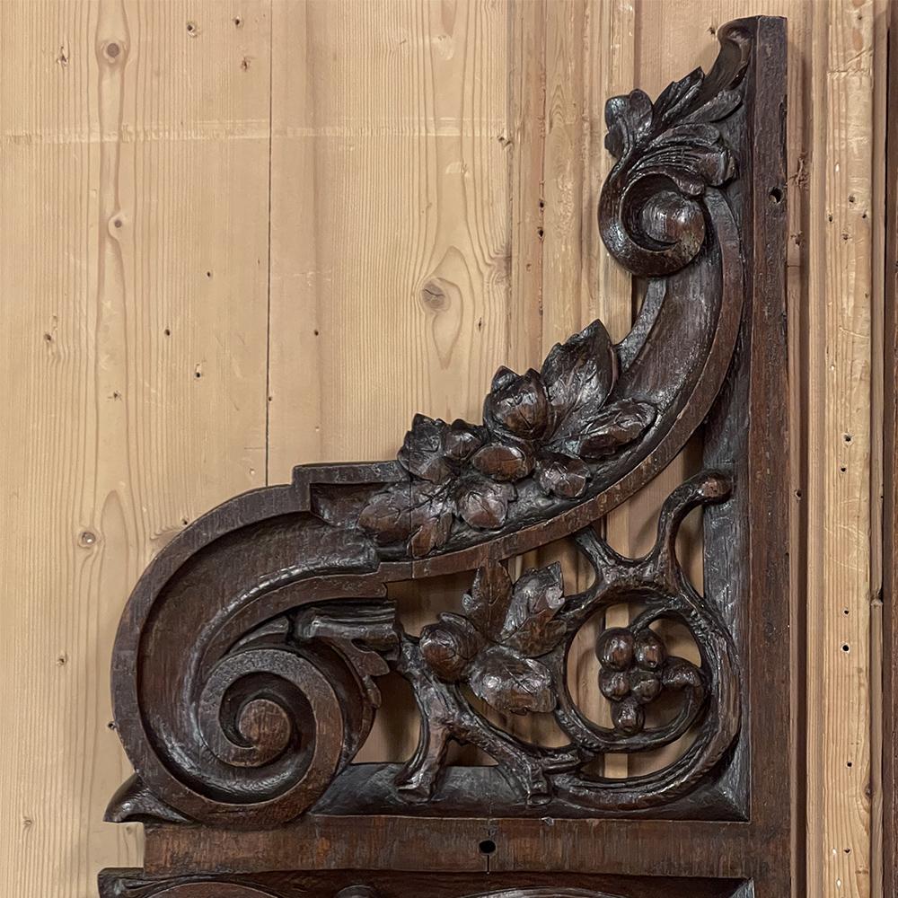 Oak Pair Mid-19th Century French Renaissance Carved Architectural Decorations For Sale