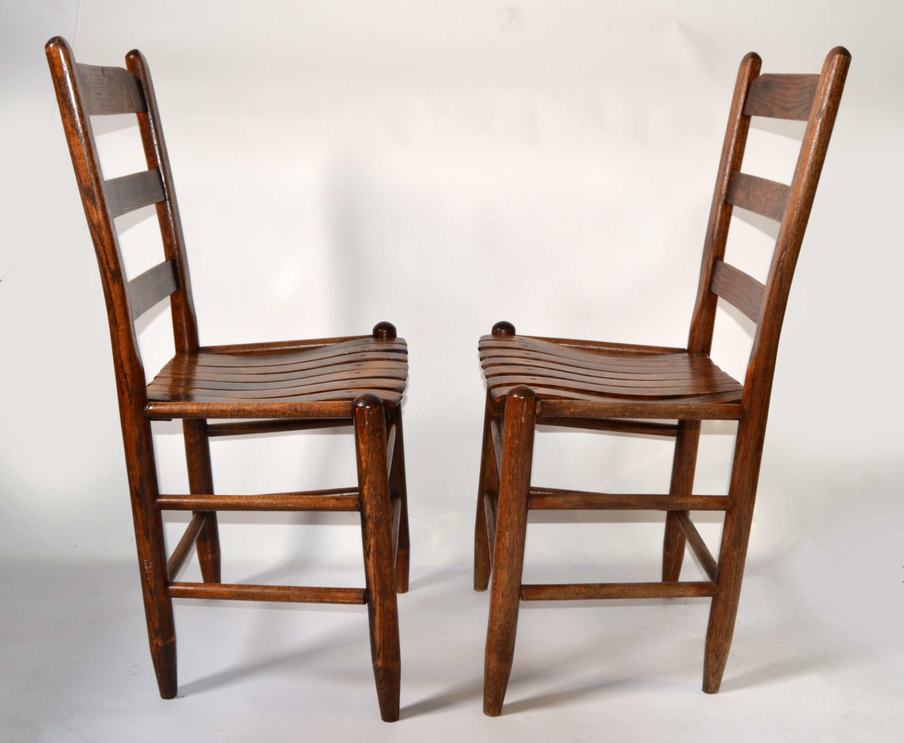 Pair Mid-20th Century Handmade Solid Oak Ladder Back Side Bistro Dining Chairs For Sale 1