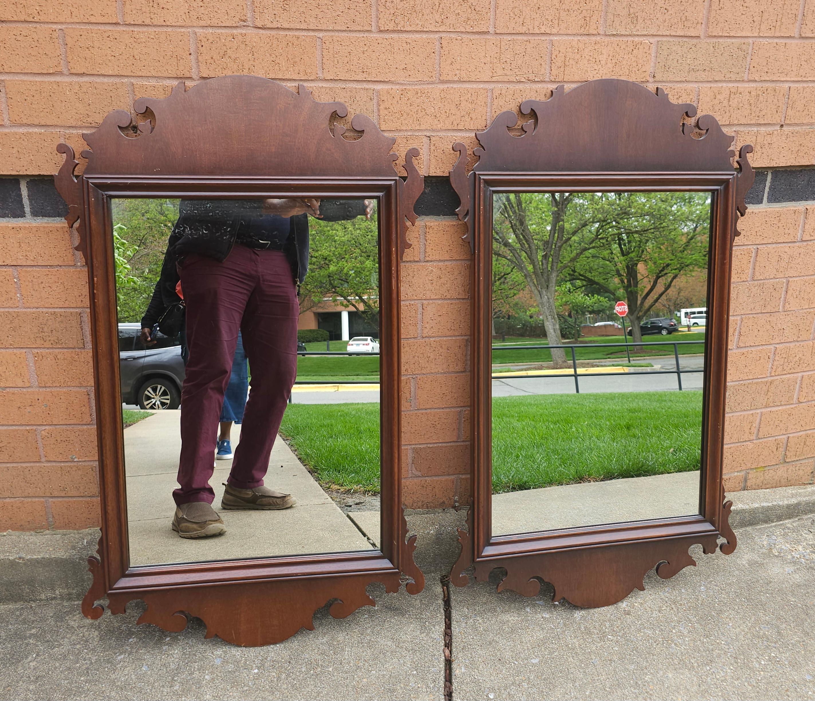 Pair Mid 20th Century Kindel Chippendale Style Oxford Mahogany Mirrors For Sale 2