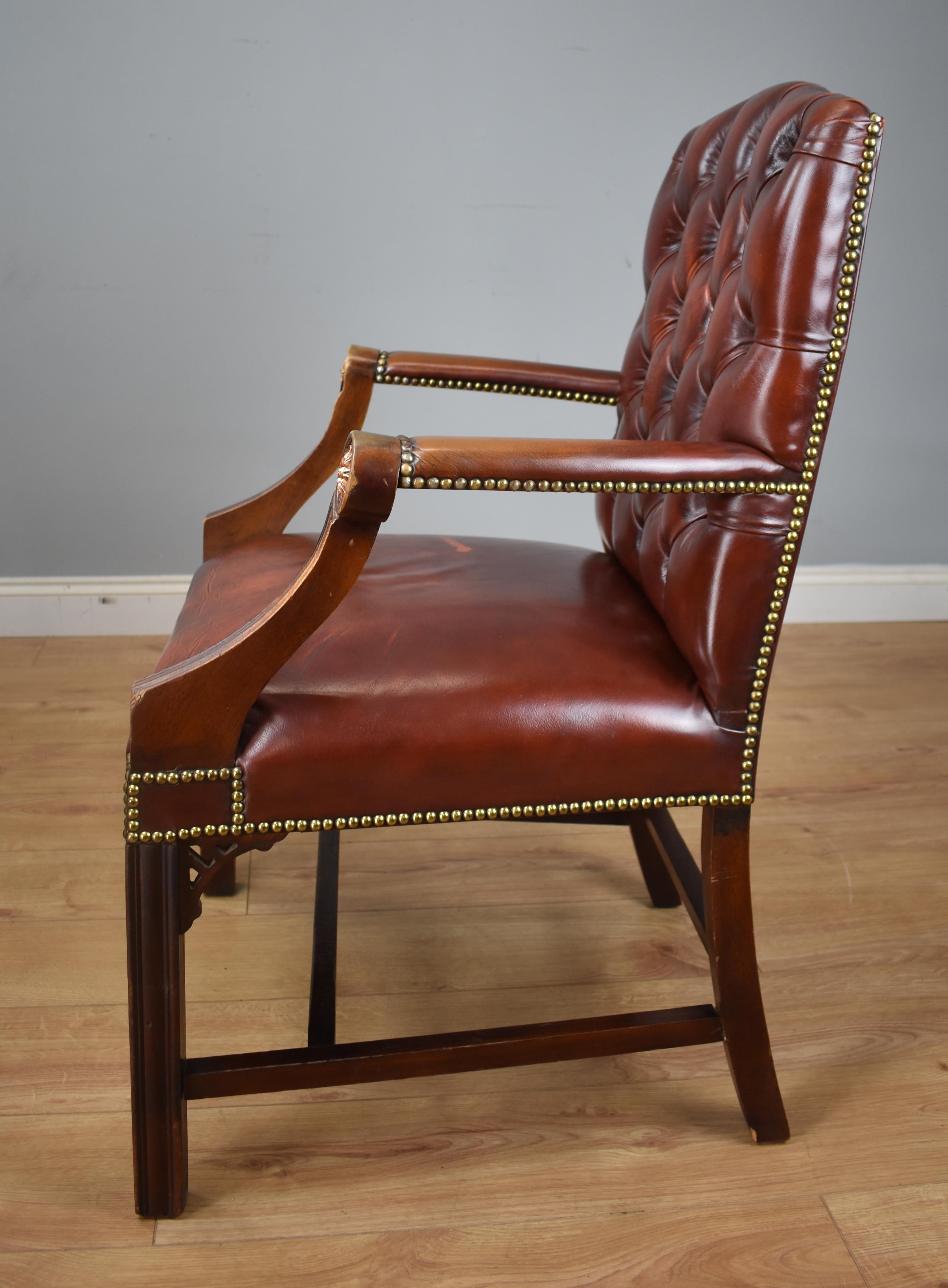 Pair of Mid-20th Century Leather Gainsborough Chairs 8