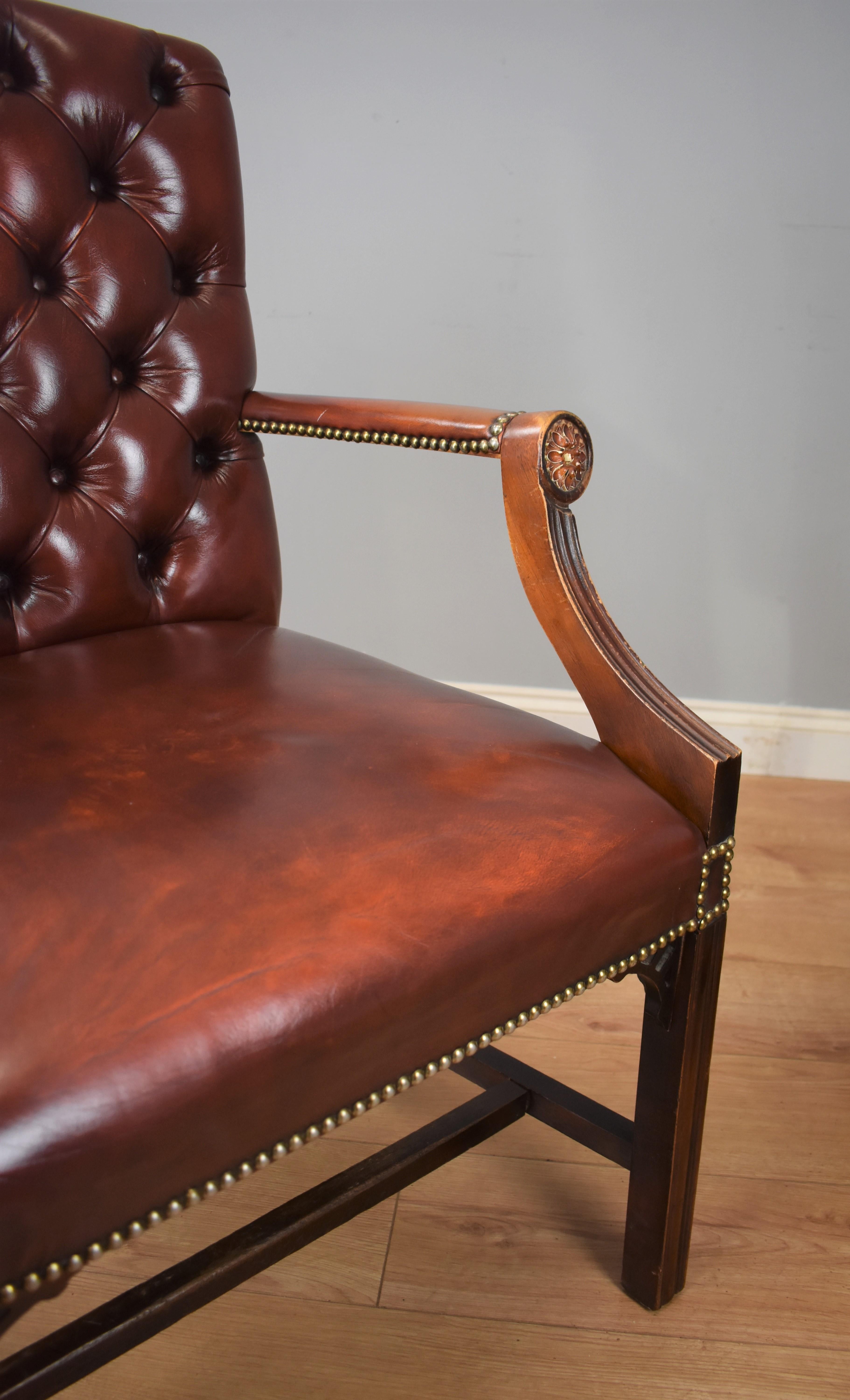 Pair of Mid-20th Century Leather Gainsborough Chairs 1