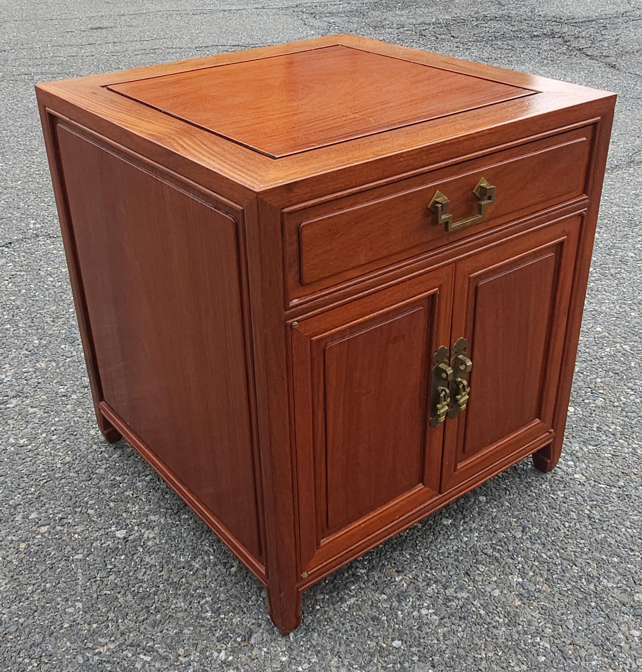 Pair Mid 20th Century Ming Style Rosewood Side Table Cabinets with Glass Top In Excellent Condition For Sale In Germantown, MD
