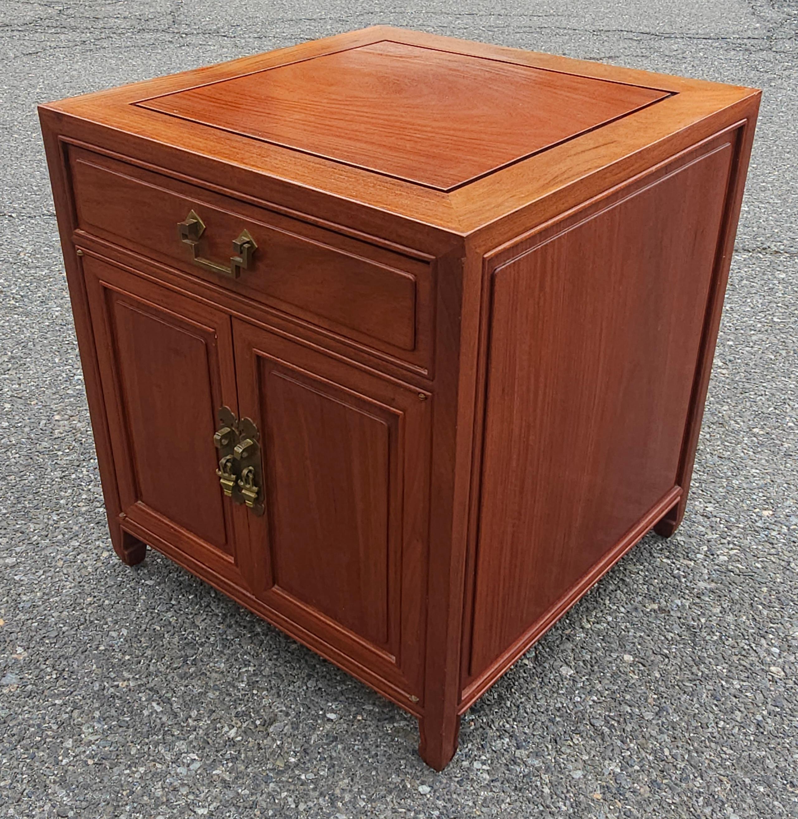 Pair Mid 20th Century Ming Style Rosewood Side Table Cabinets with Glass Top For Sale 1
