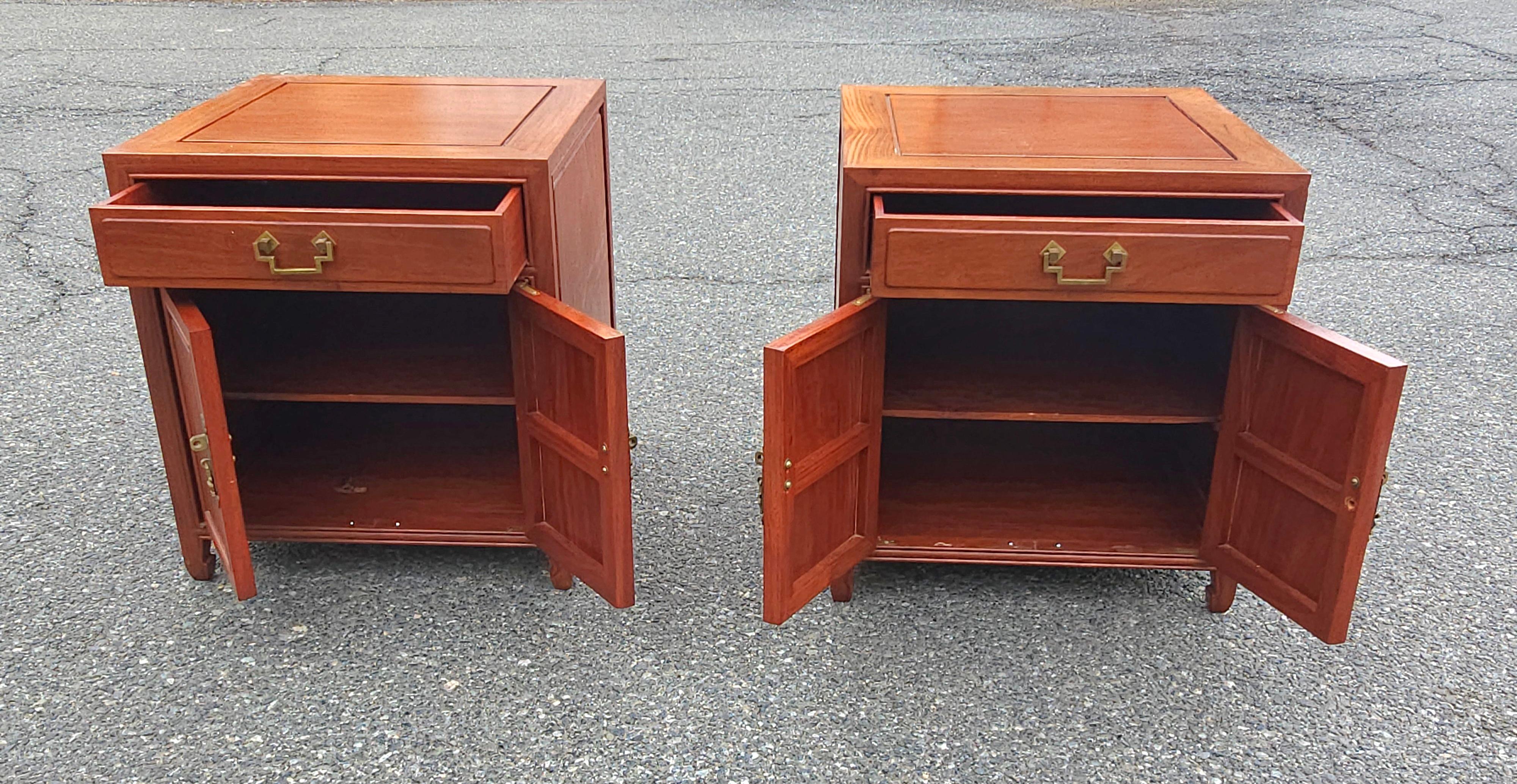 Pair Mid 20th Century Ming Style Rosewood Side Table Cabinets with Glass Top For Sale 2