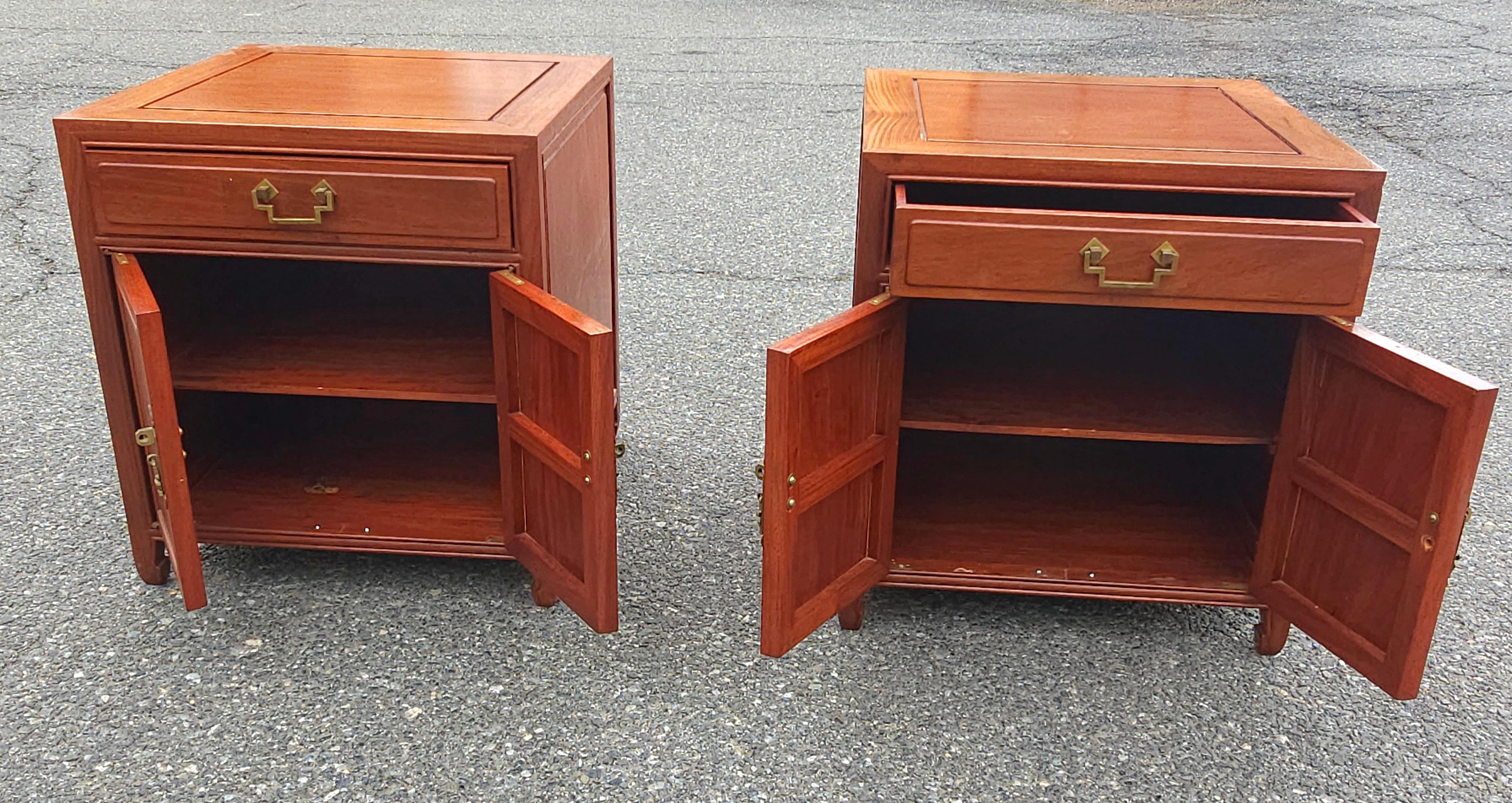 Pair Mid 20th Century Ming Style Rosewood Side Table Cabinets with Glass Top For Sale 3
