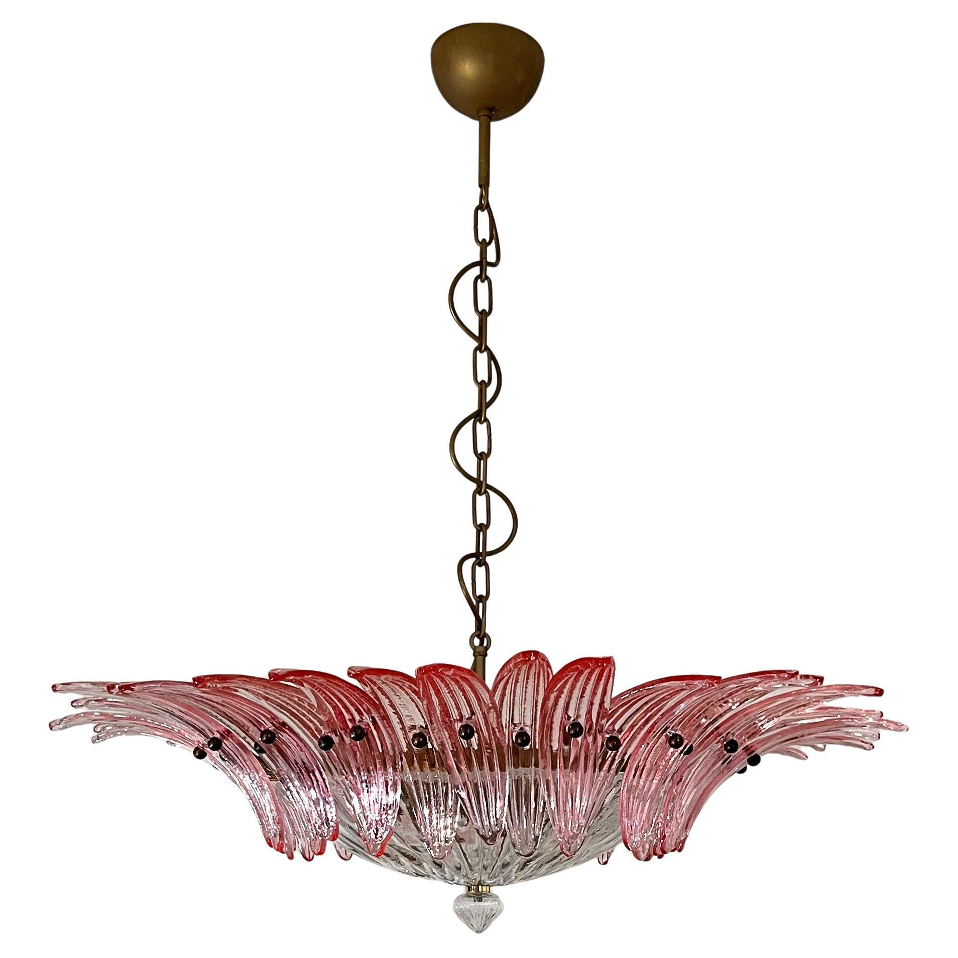 Coppia di lampadari di Murano rosa della metà del XX secolo in vendita 13