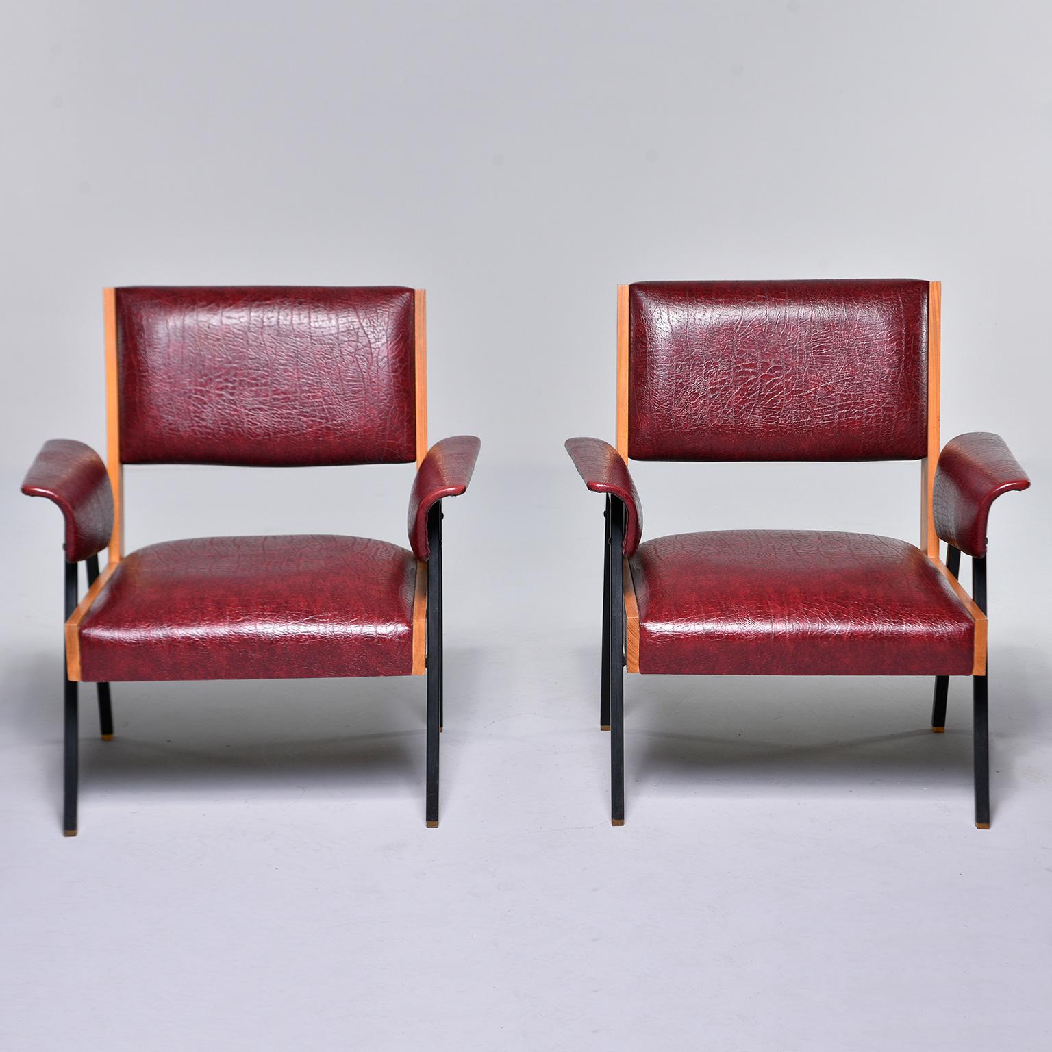 Mid-Century Modern Pair of Midcentury Armchairs with Wood Frames and Metal Legs