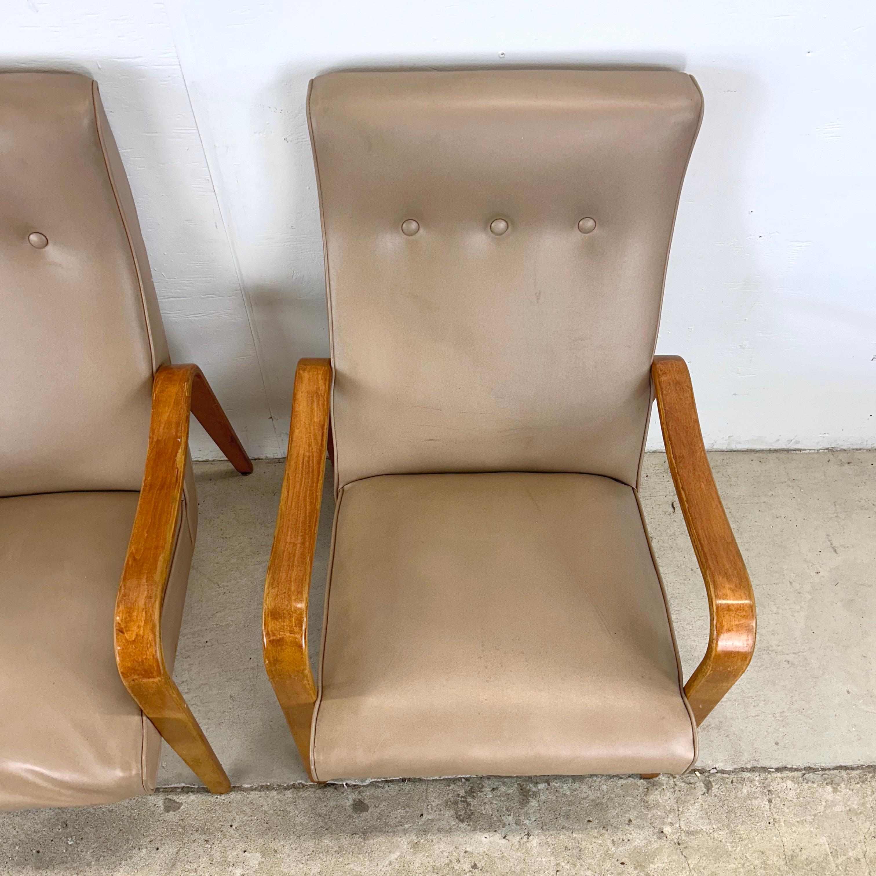Mid-Century Modern Paire de fauteuils du milieu du siècle d'après Thonet en vente