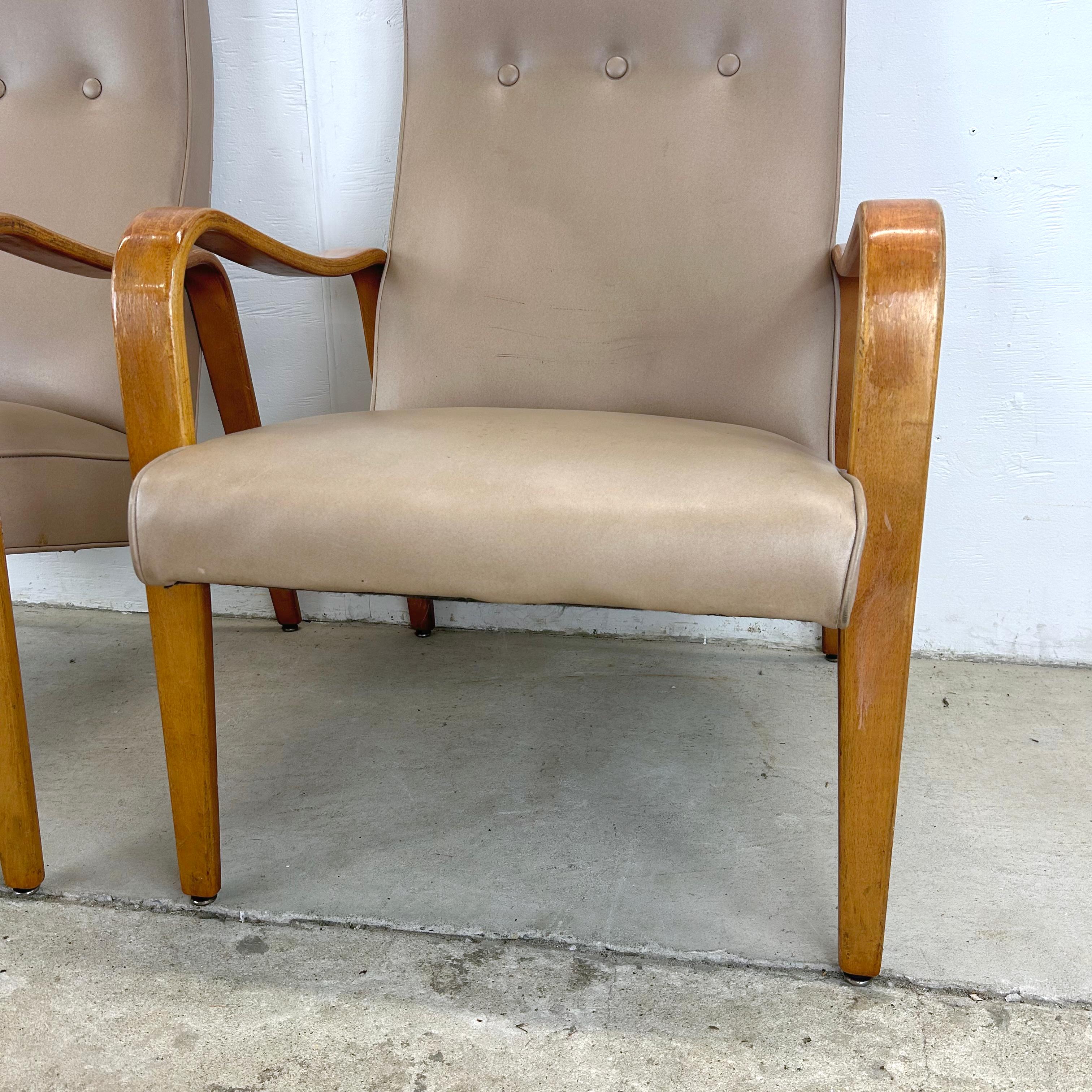 Paire de fauteuils du milieu du siècle d'après Thonet en vente 1