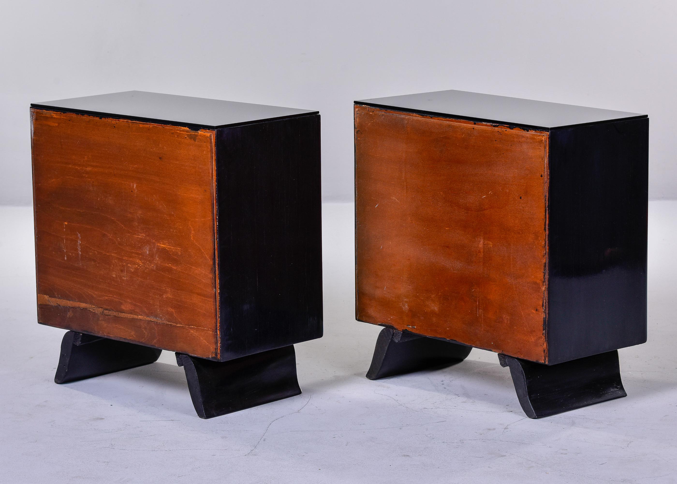 Pair Mid Century Black and Cream Italian Bedside Cabinets with Black Glass Tops For Sale 2