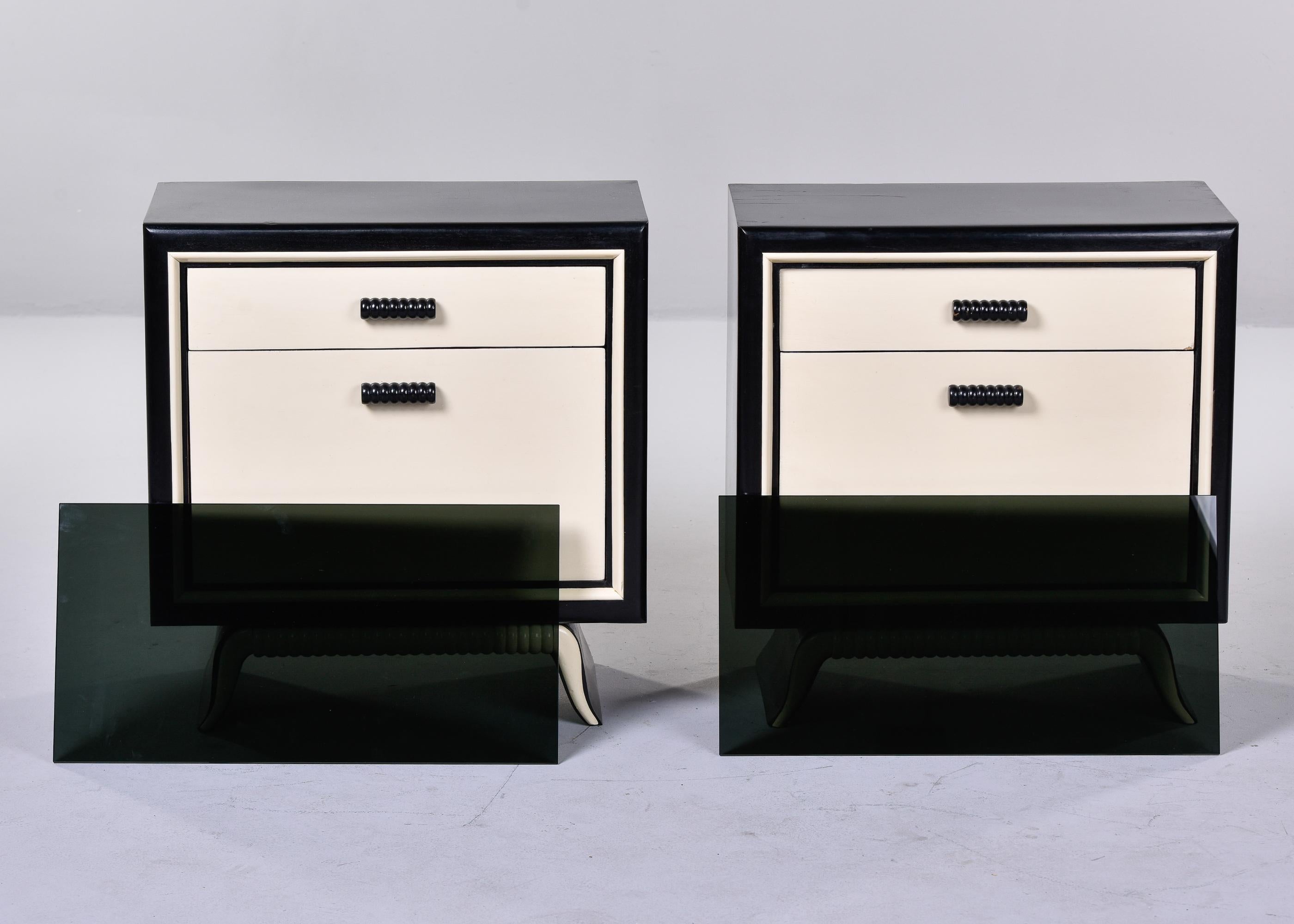Pair Mid Century Black and Cream Italian Bedside Cabinets with Black Glass Tops For Sale 6