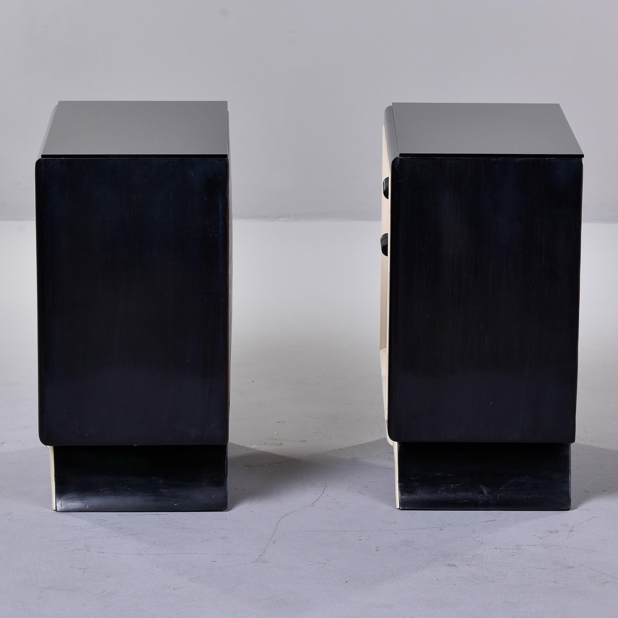 20th Century Pair Mid Century Black and Cream Italian Bedside Cabinets with Black Glass Tops For Sale