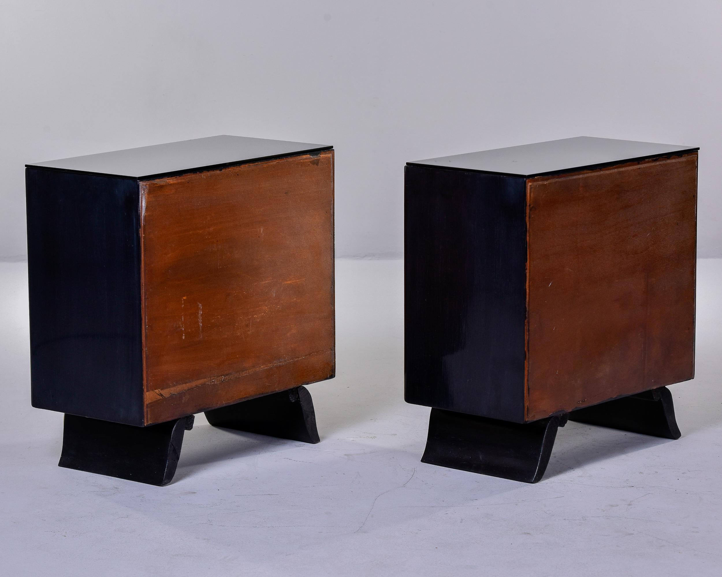Pair Mid Century Black and Cream Italian Bedside Cabinets with Black Glass Tops For Sale 1