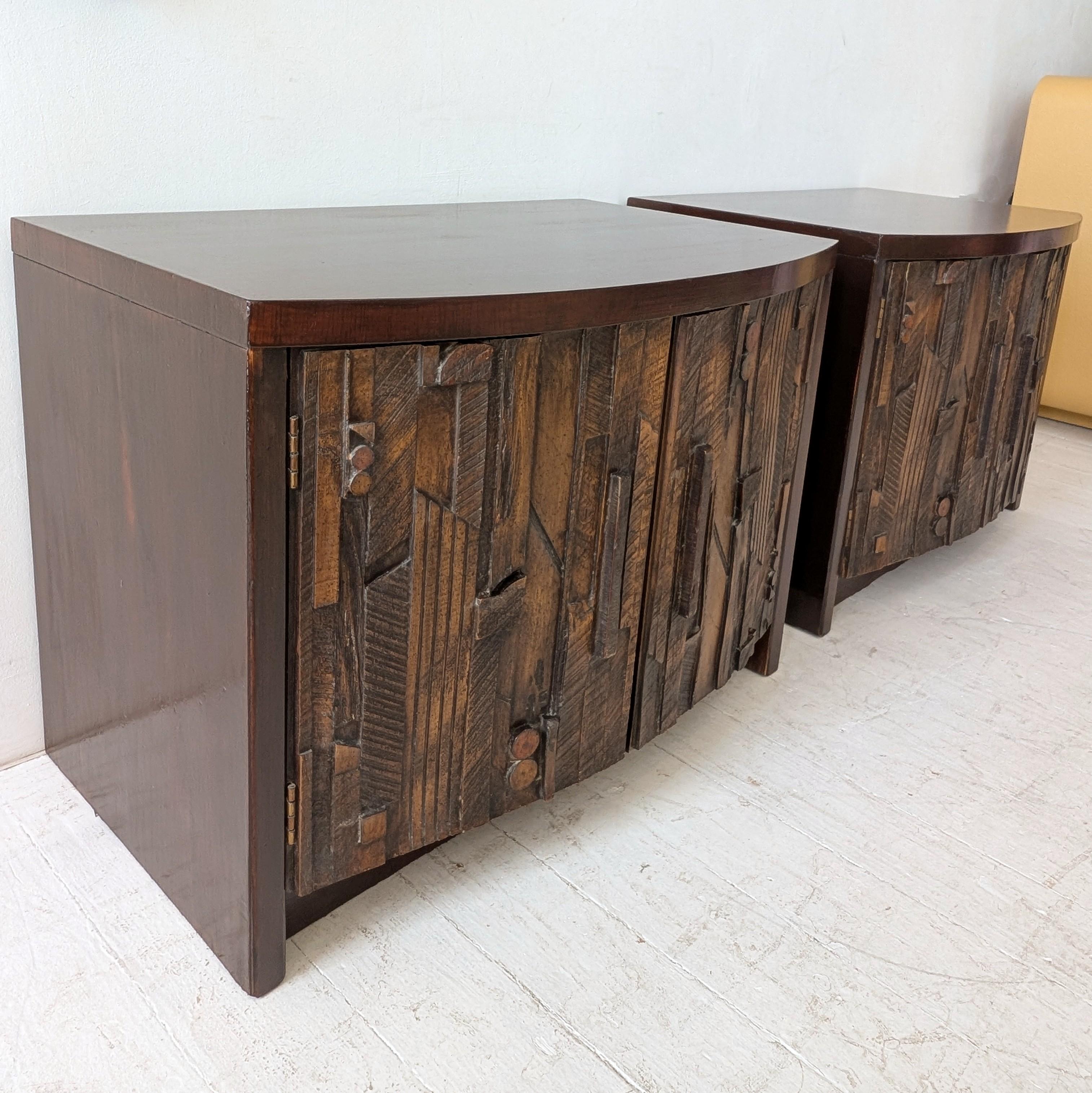 Paire de tables de nuit brutalistes Pueblo du milieu du siècle dernier Lane Furniture USA 1970 Bon état - En vente à Hastings, GB