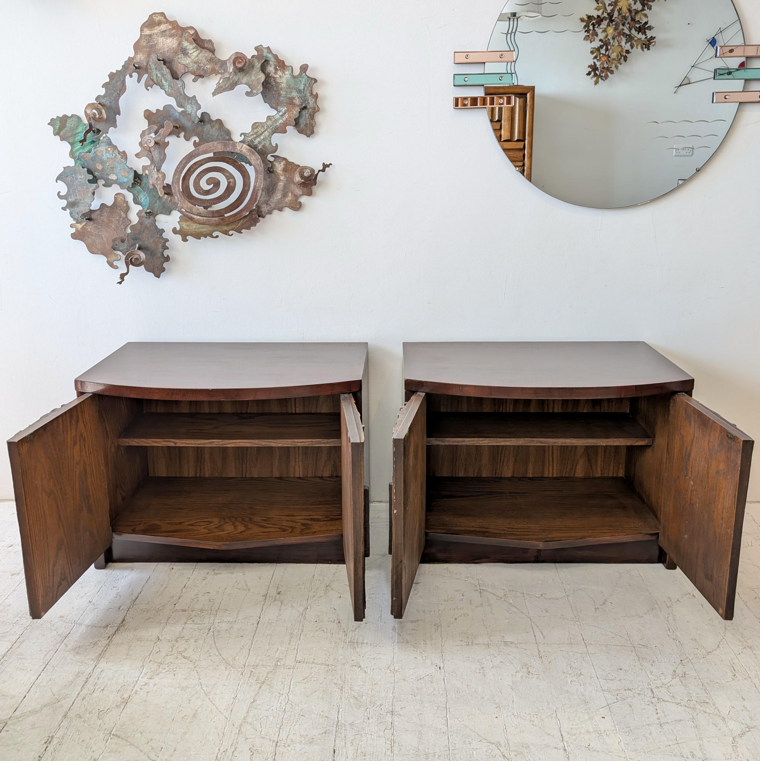 20ième siècle Paire de tables de nuit brutalistes Pueblo du milieu du siècle dernier Lane Furniture USA 1970 en vente
