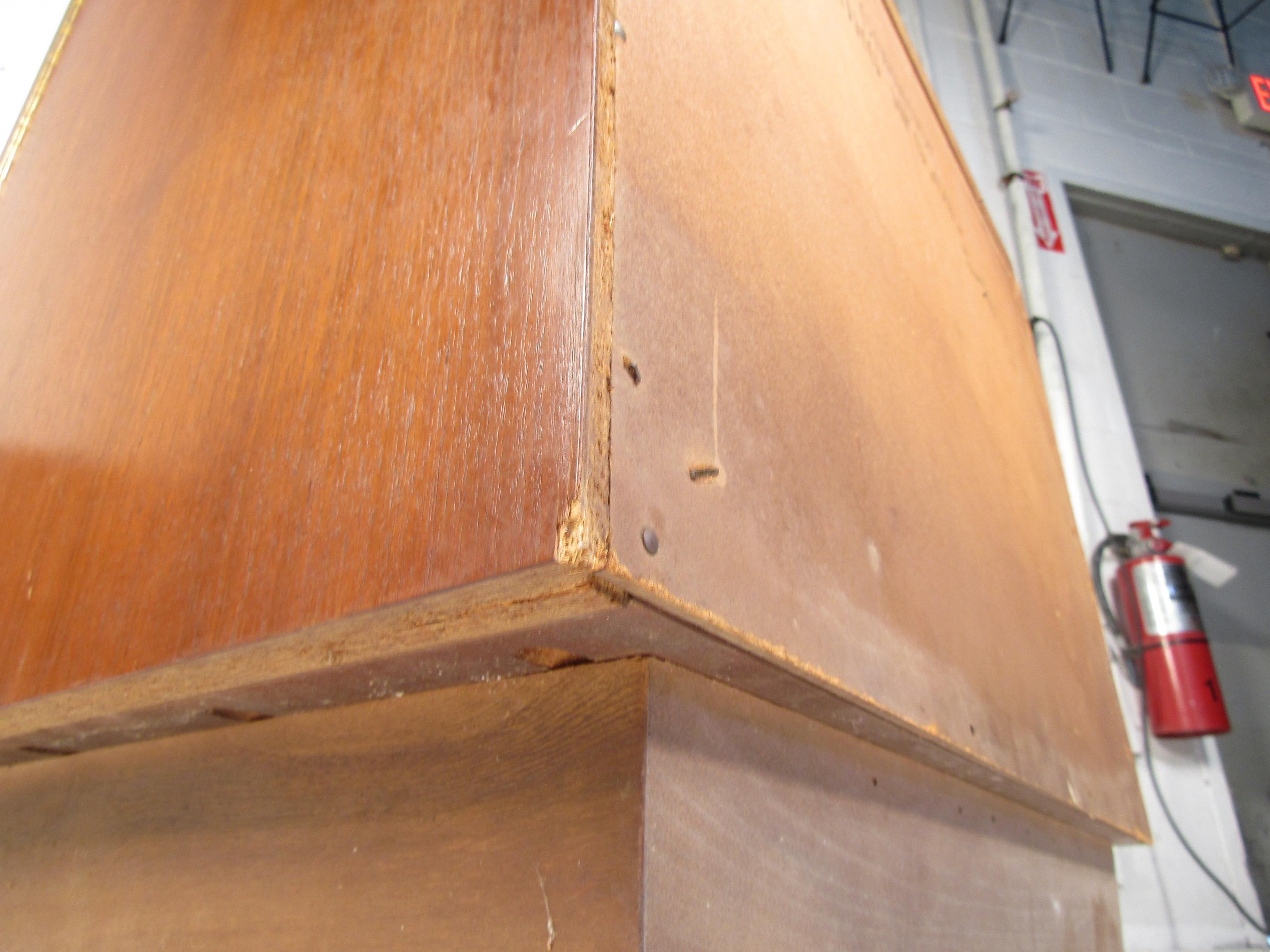 Pair of Midcentury Brutalist Style Nightstands by Young Manufacturing Co. In Fair Condition In Brooklyn, NY