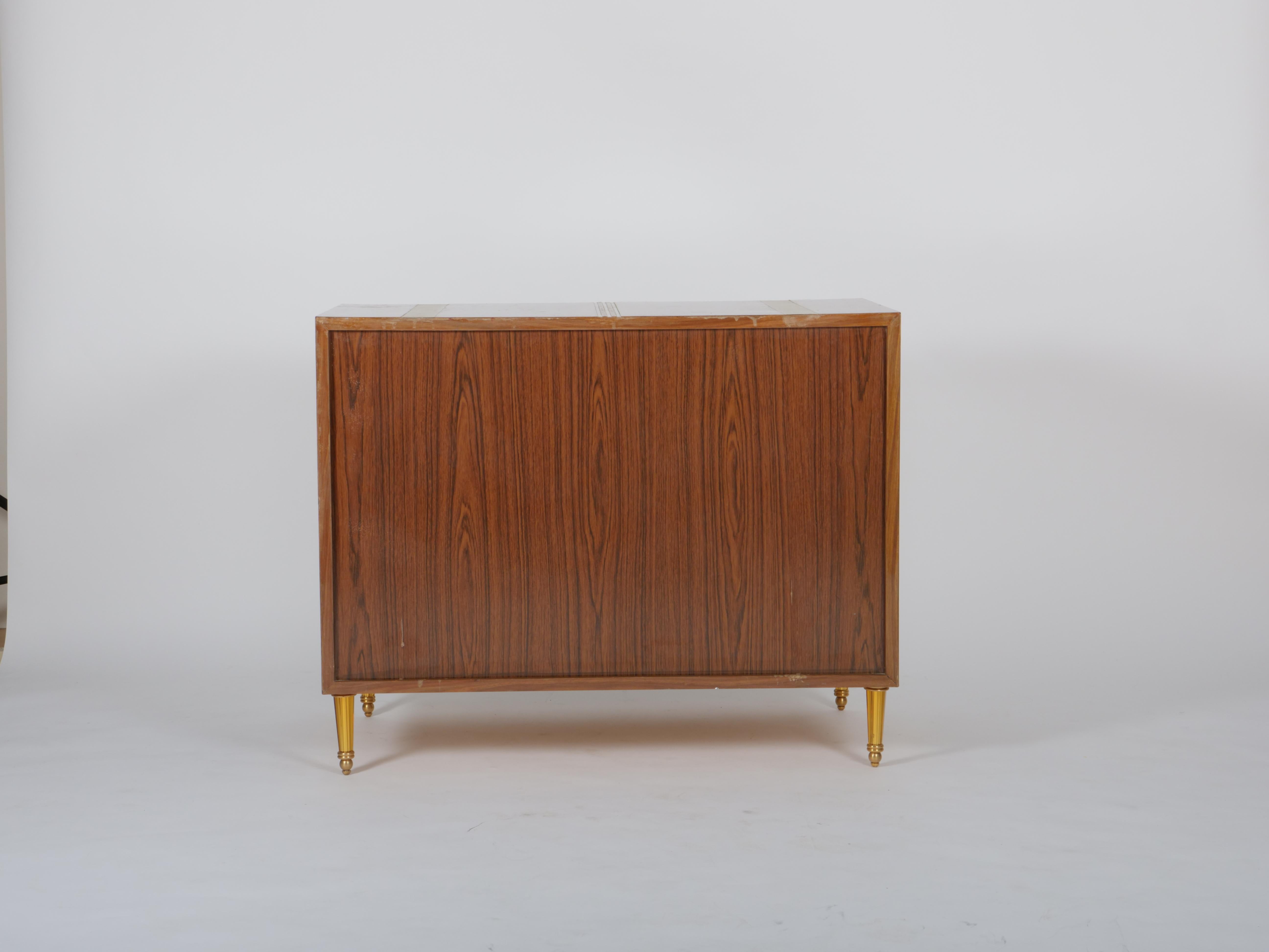 Pair mid century burr dressers. Italy c1970 In Good Condition For Sale In London, GB