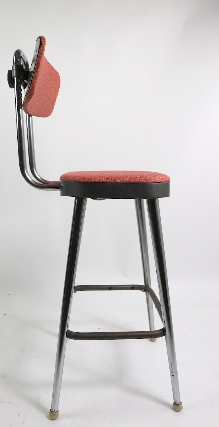 20th Century Pair of Mid Century Chrome and Vinyl Counter Height Stools
