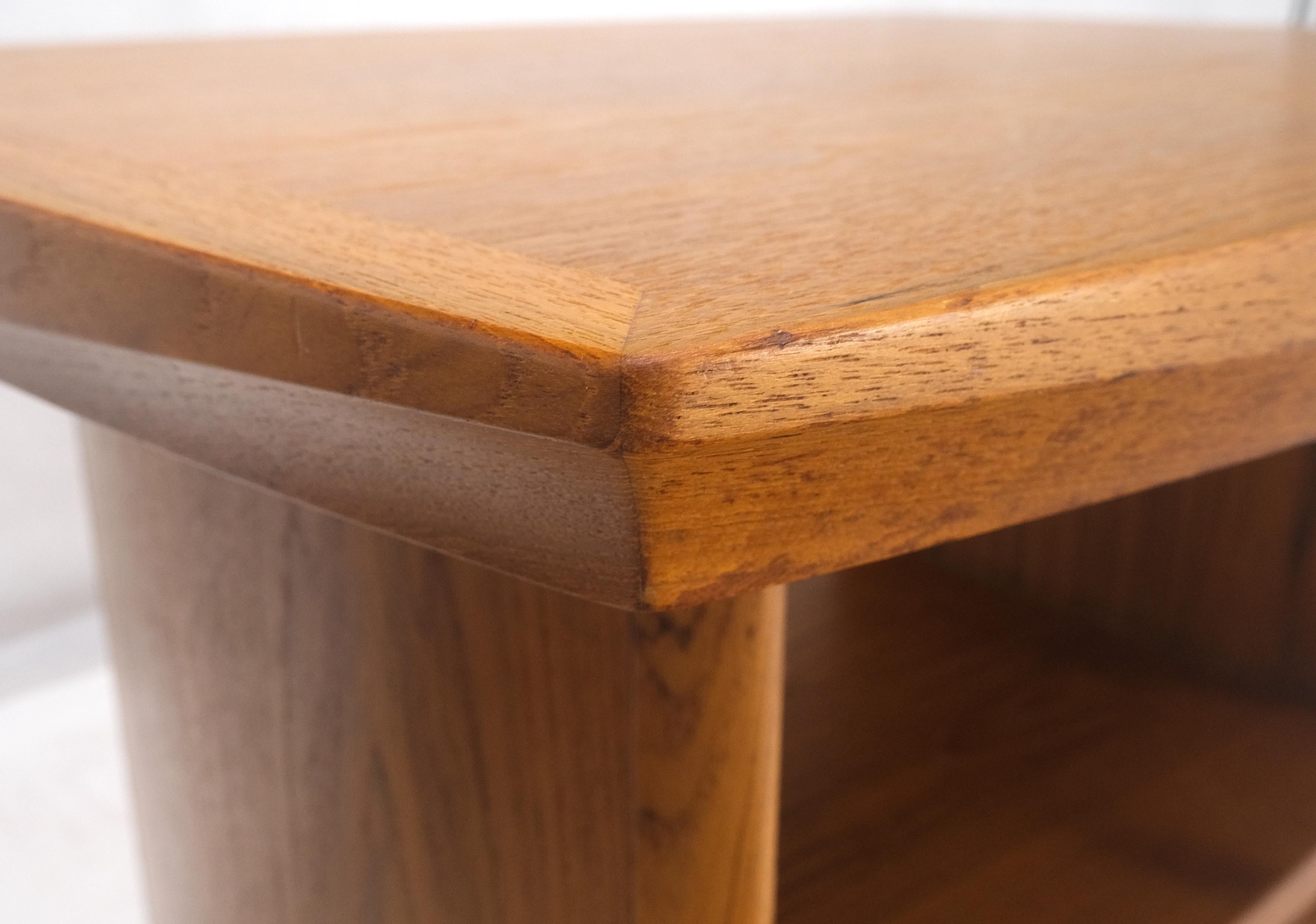 Paire de tables de nuit danoises mi-siècle moderne en teck MINT ! en vente 3