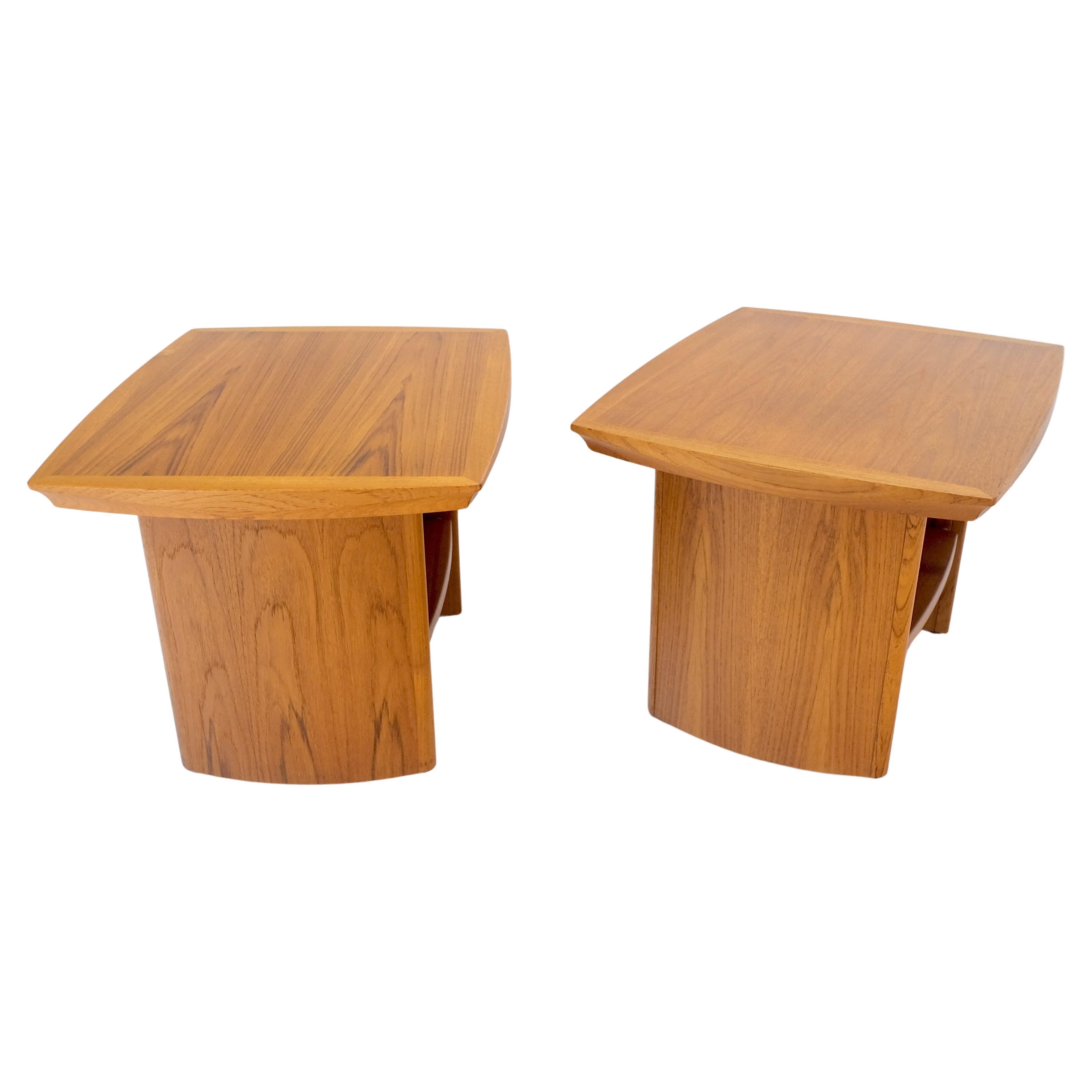 Paar dänische Mid-Century-Modern-Beistelltische aus Teakholz mit Beistelltisch aus der Mitte des Jahrhunderts, MINT!