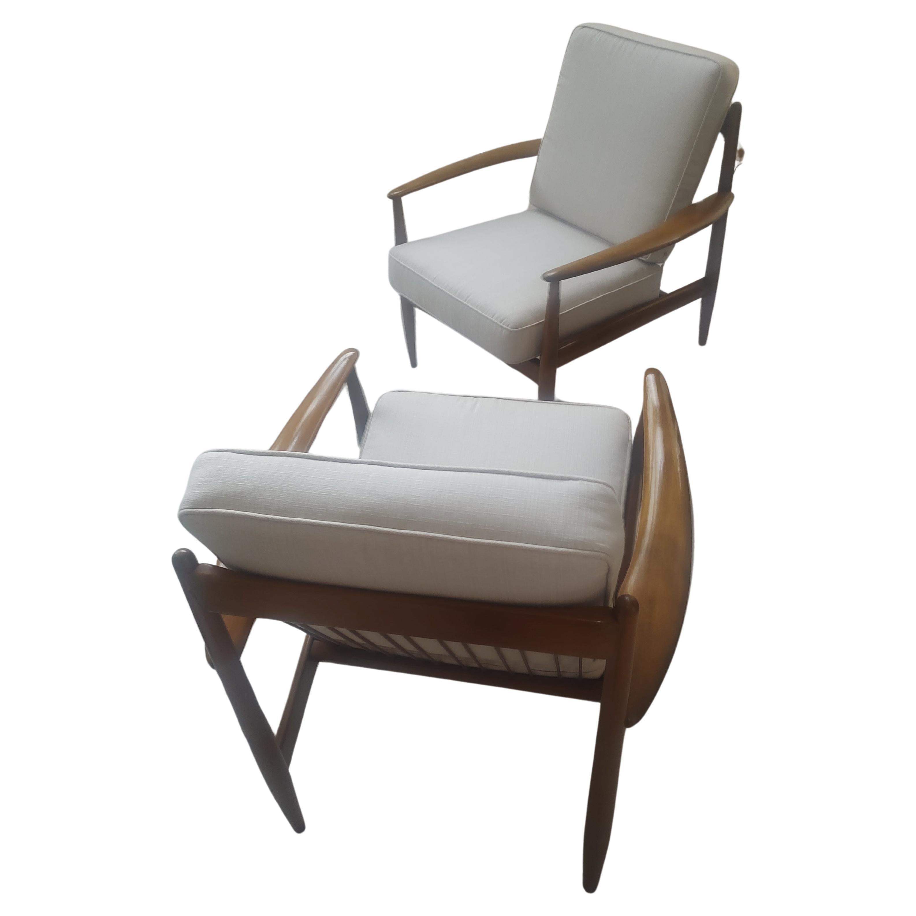 Scandinavian Modern Pair Mid Century Danish Modern Beech Lounge Chairs by Grete Jalk - John Stuart  For Sale