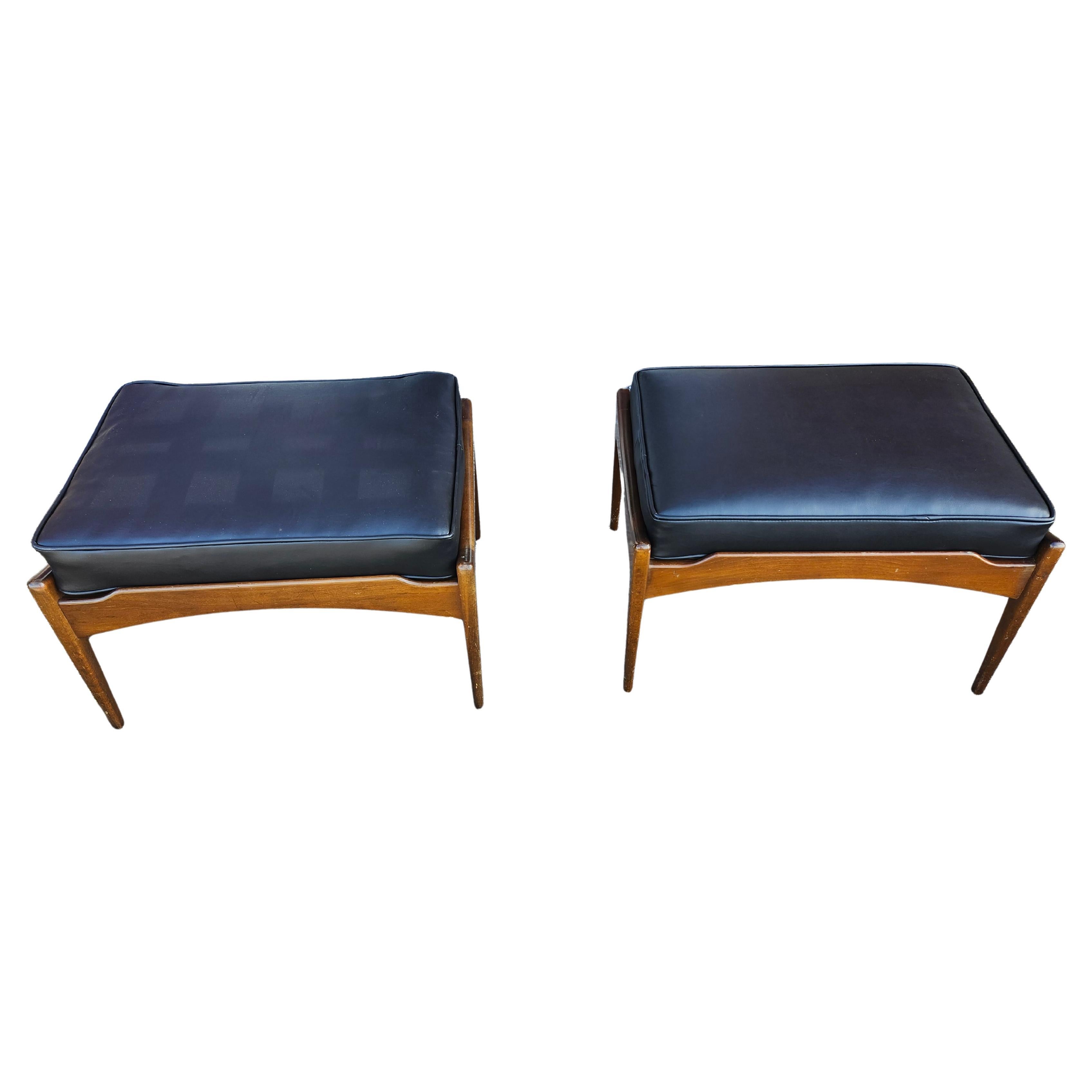Scandinavian Modern Pair Mid Century Danish Modern Sculptural Walnut w Leather Footstools by Selig For Sale