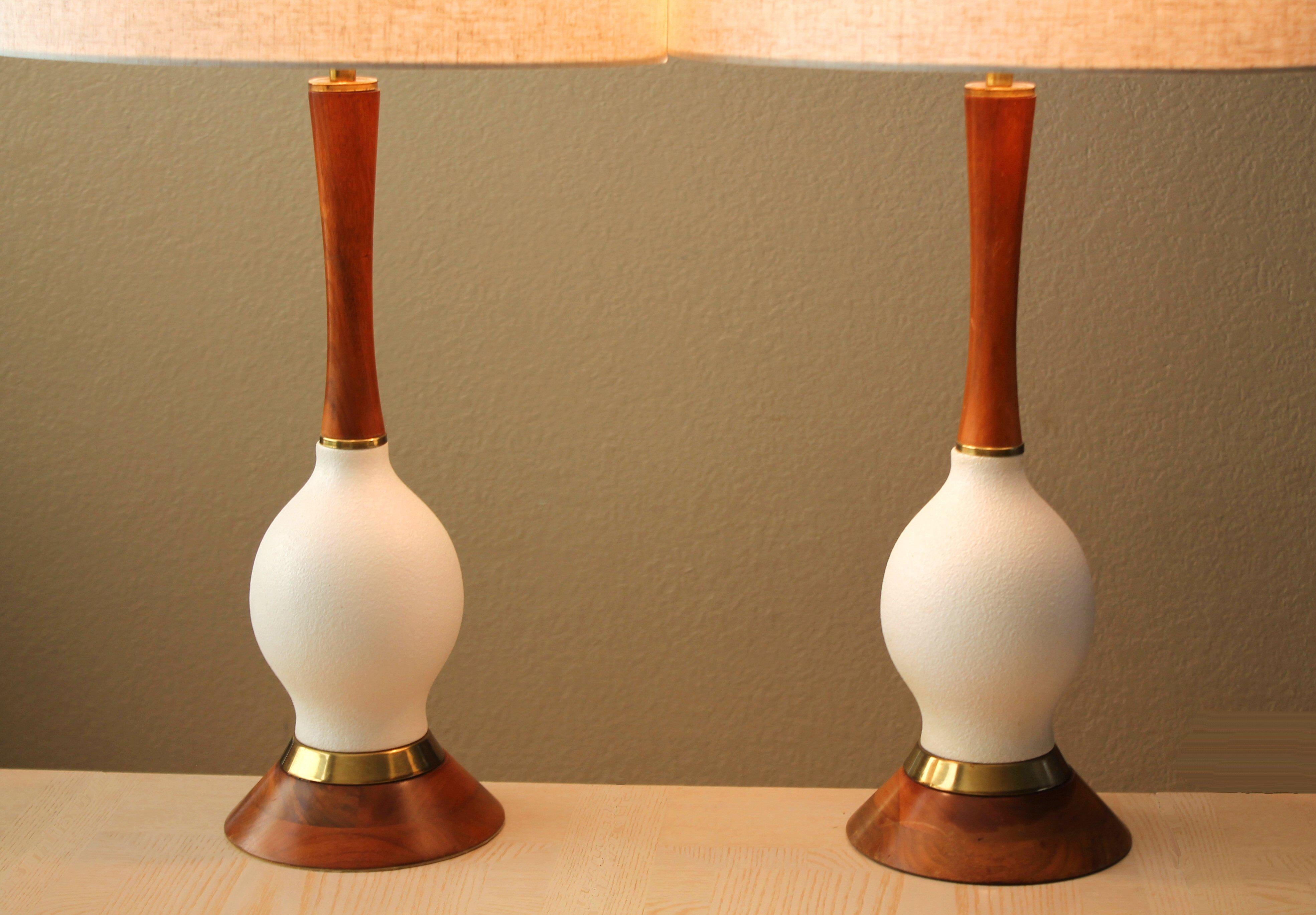 American PAIR! Mid Century Danish Modern Table Lamps Brass Teak Plaster! Clean Design! For Sale