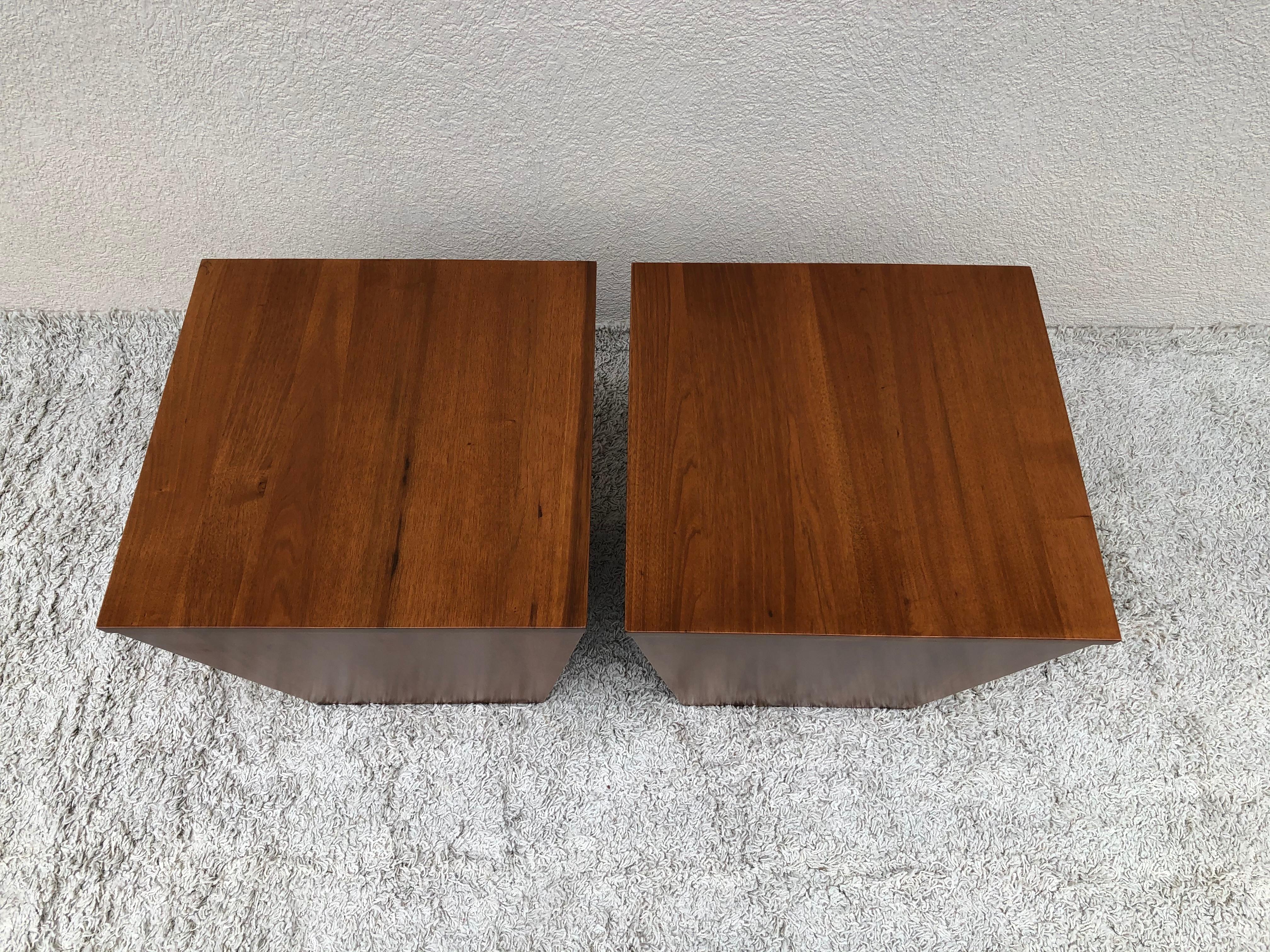 Hand-Crafted Pair of Midcentury End Table/ Cube Boxes with Storage Interiors For Sale