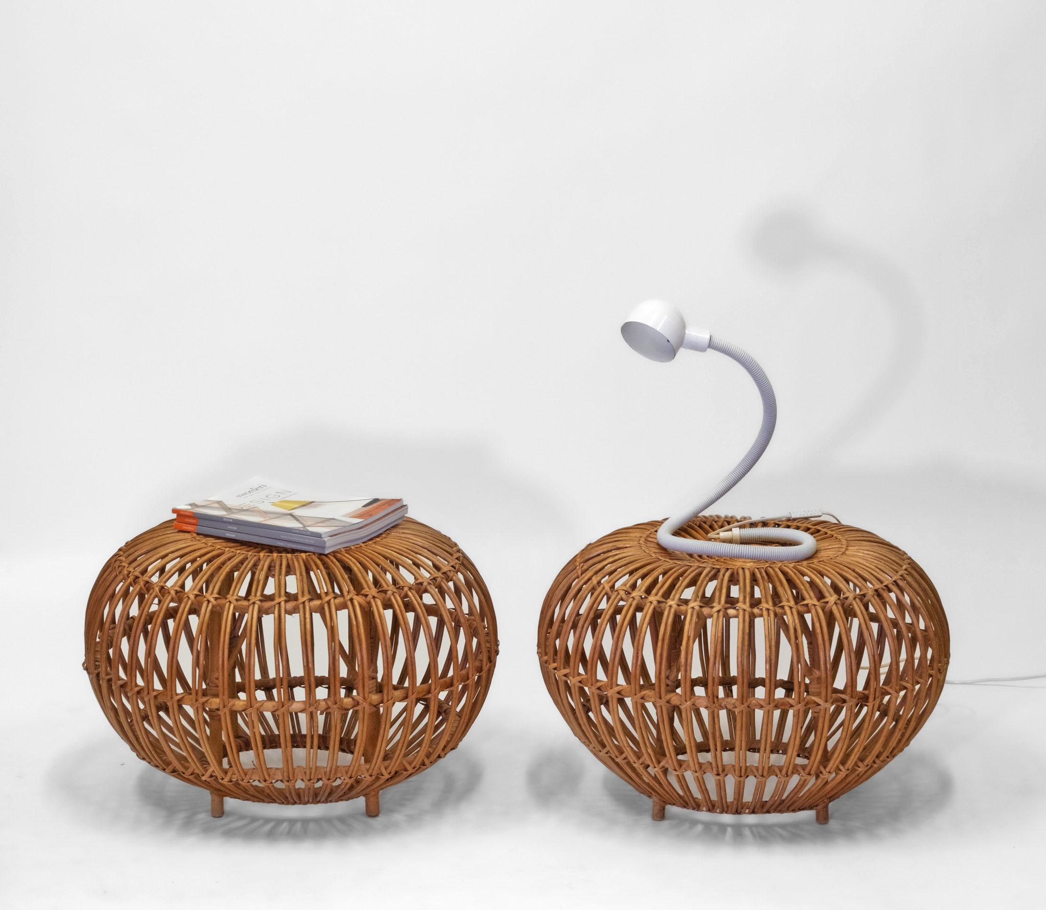 Pair of Italian mid-century Franco Albini wicker 'Lobster Pot' large ottoman stools. Circa 1960.

Both have good matching vintage colour.

1) Sturdy, showing signs of use to the wicker with some parts missing and some parts reglued.

2) Slight