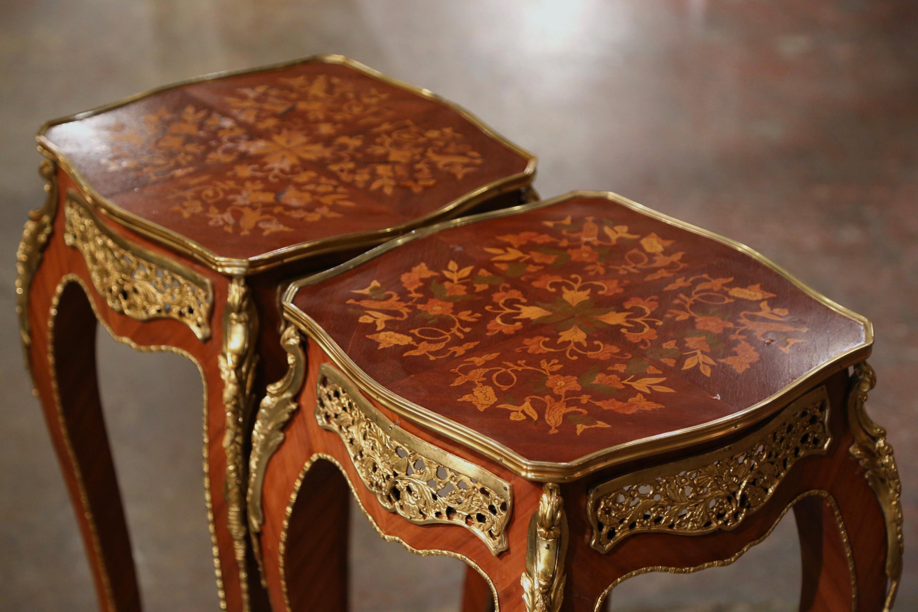 Hand-Carved Pair Mid-Century French Louis XV Marquetry Inlaid and Ormolu Mounted Side Tables For Sale