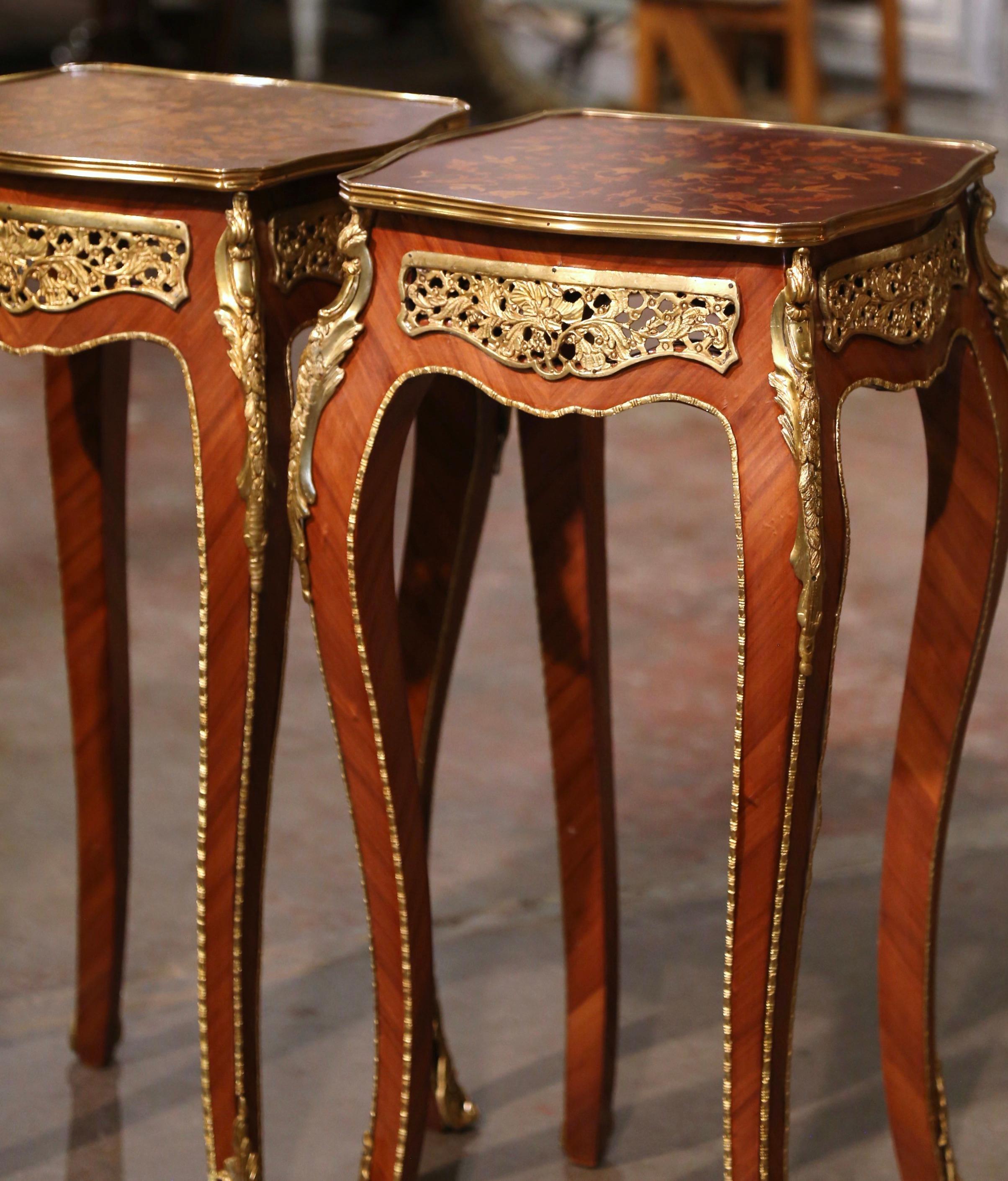 Pair Mid-Century French Louis XV Marquetry Inlaid and Ormolu Mounted Side Tables For Sale 1